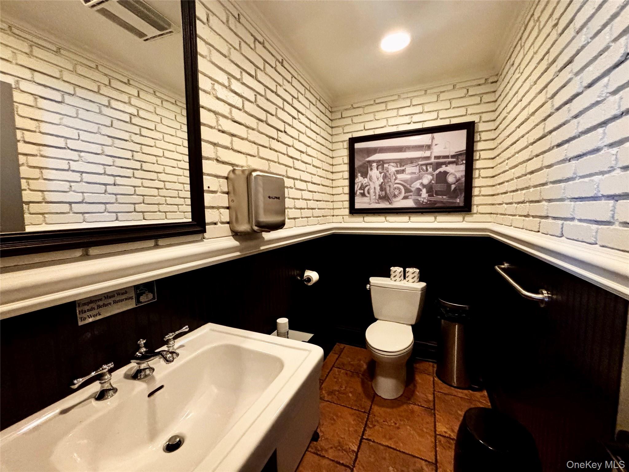 60-62 Halstead Avenue – For Sale photo 8