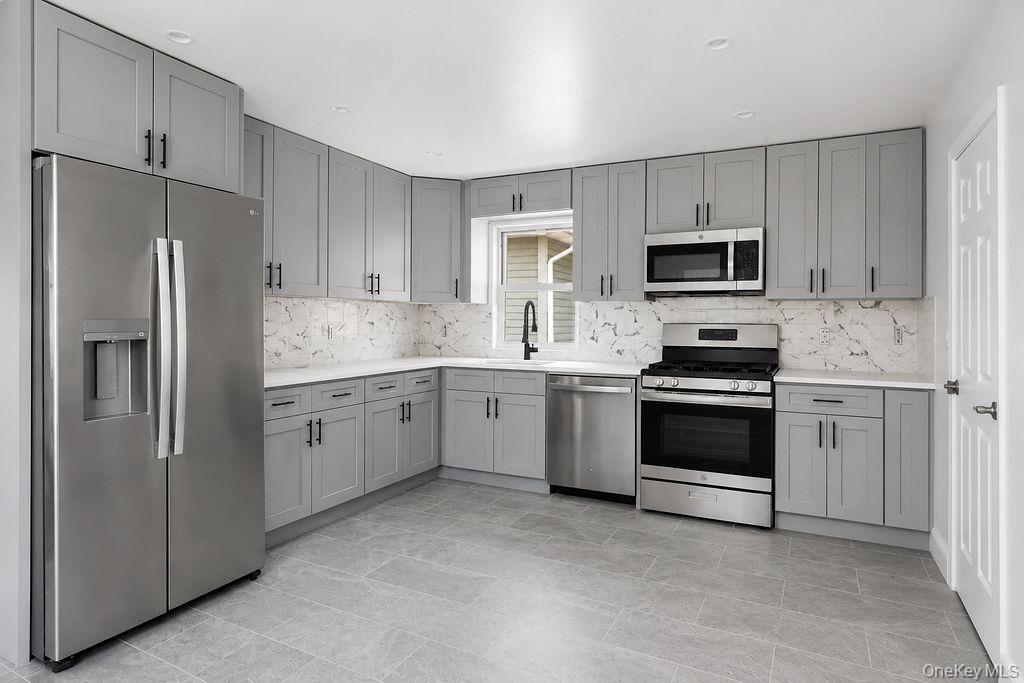 69-19 Elizabeth Avenue – For Sale photo 6
