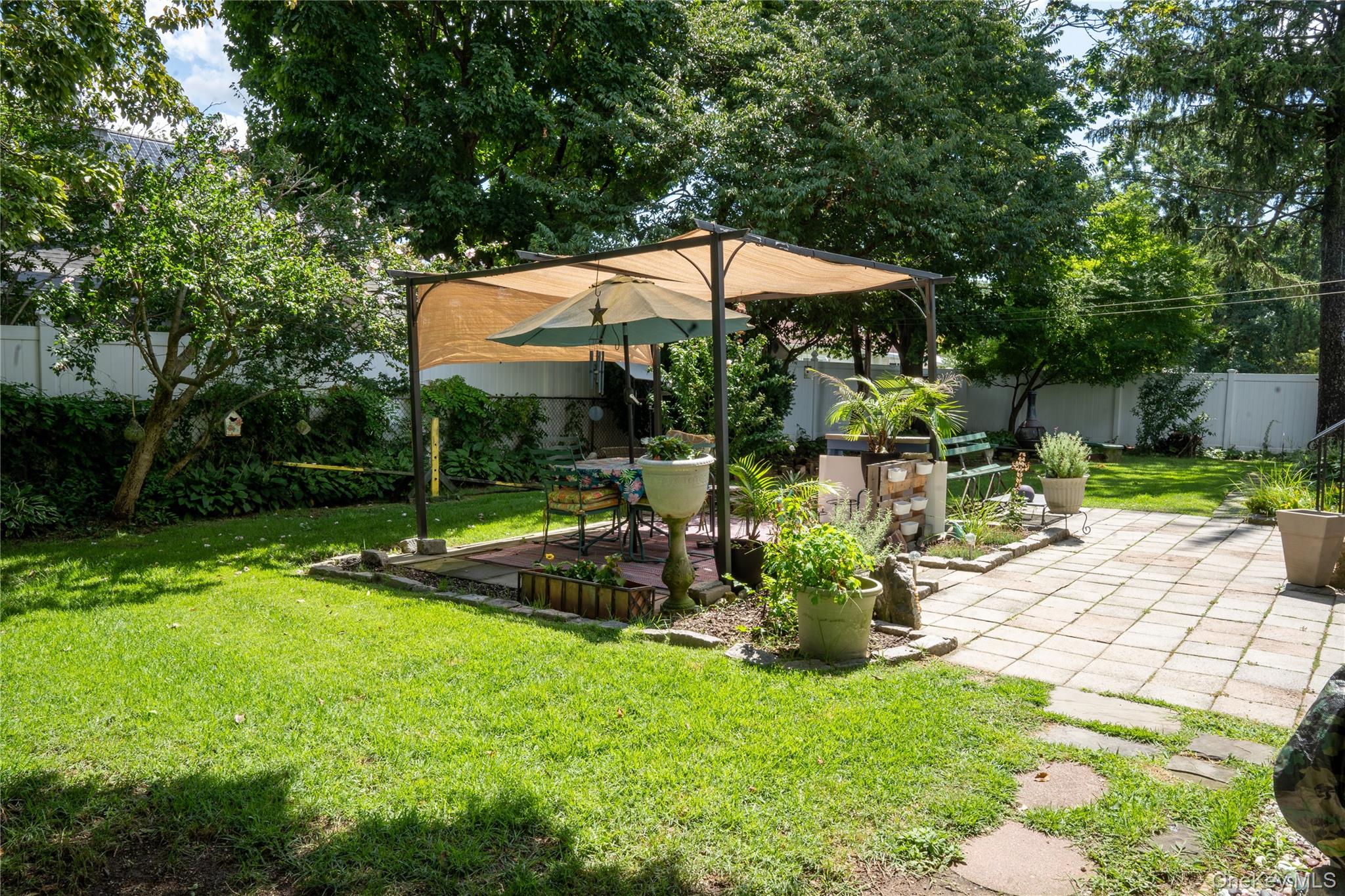 127 Suffolk Avenue – For Sale photo 29