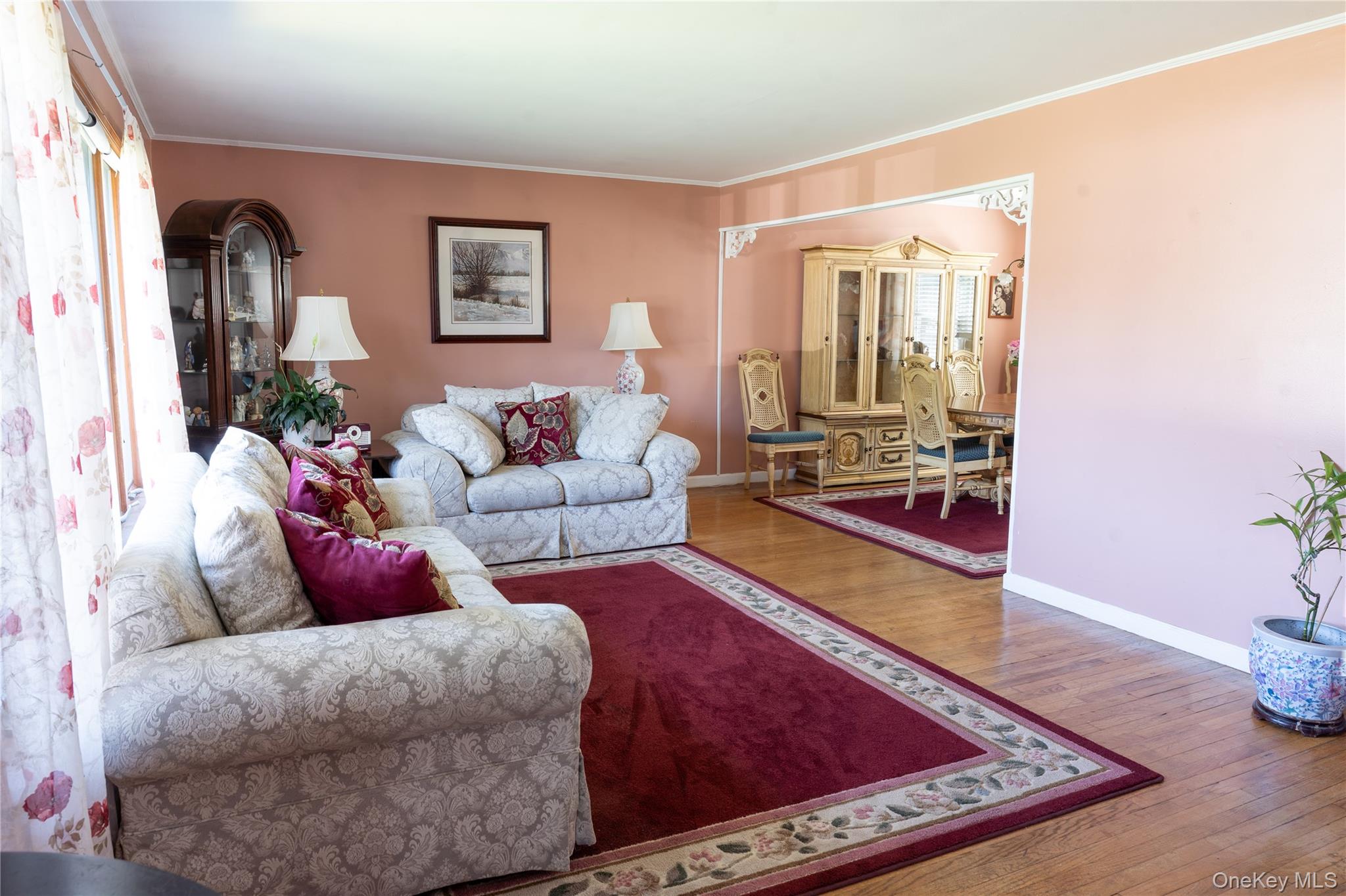 127 Suffolk Avenue – For Sale photo 3