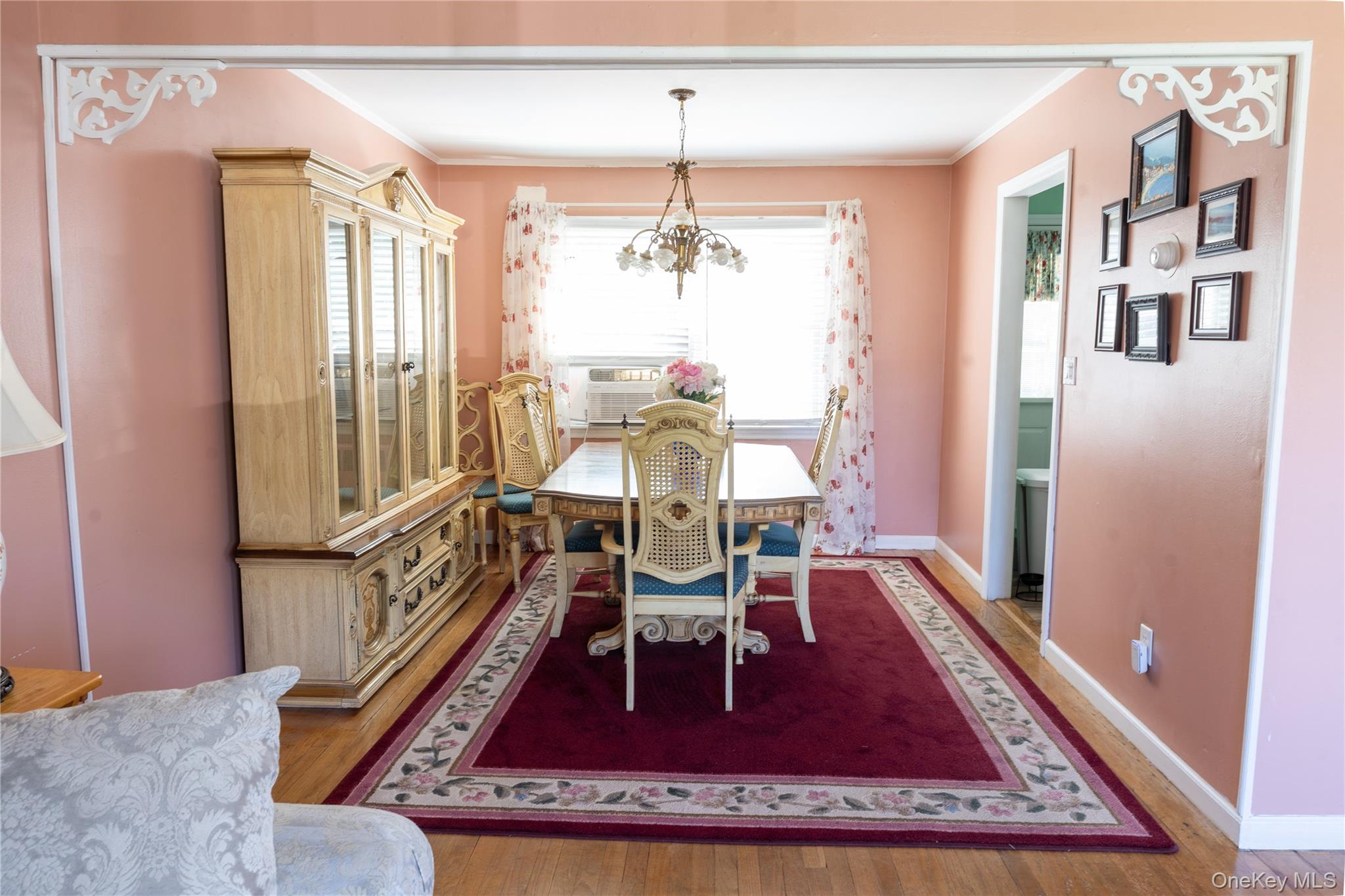 127 Suffolk Avenue – For Sale photo 5