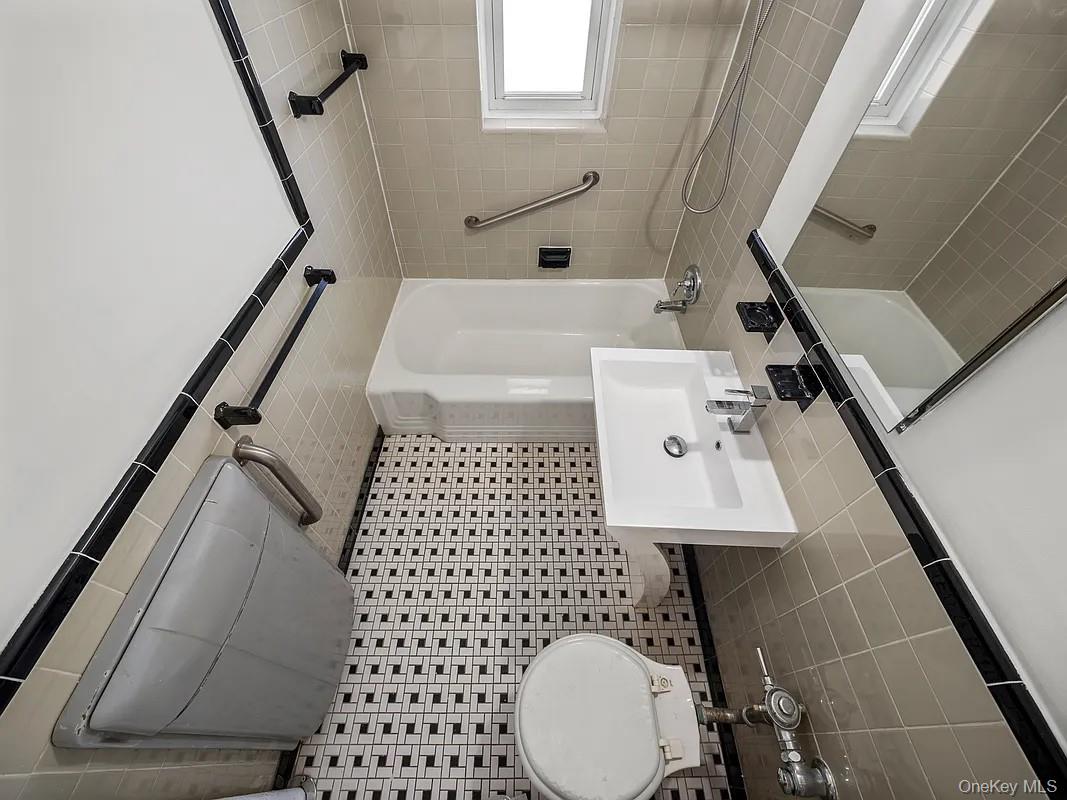 6665 Colonial Road, Unit 5D photo 8