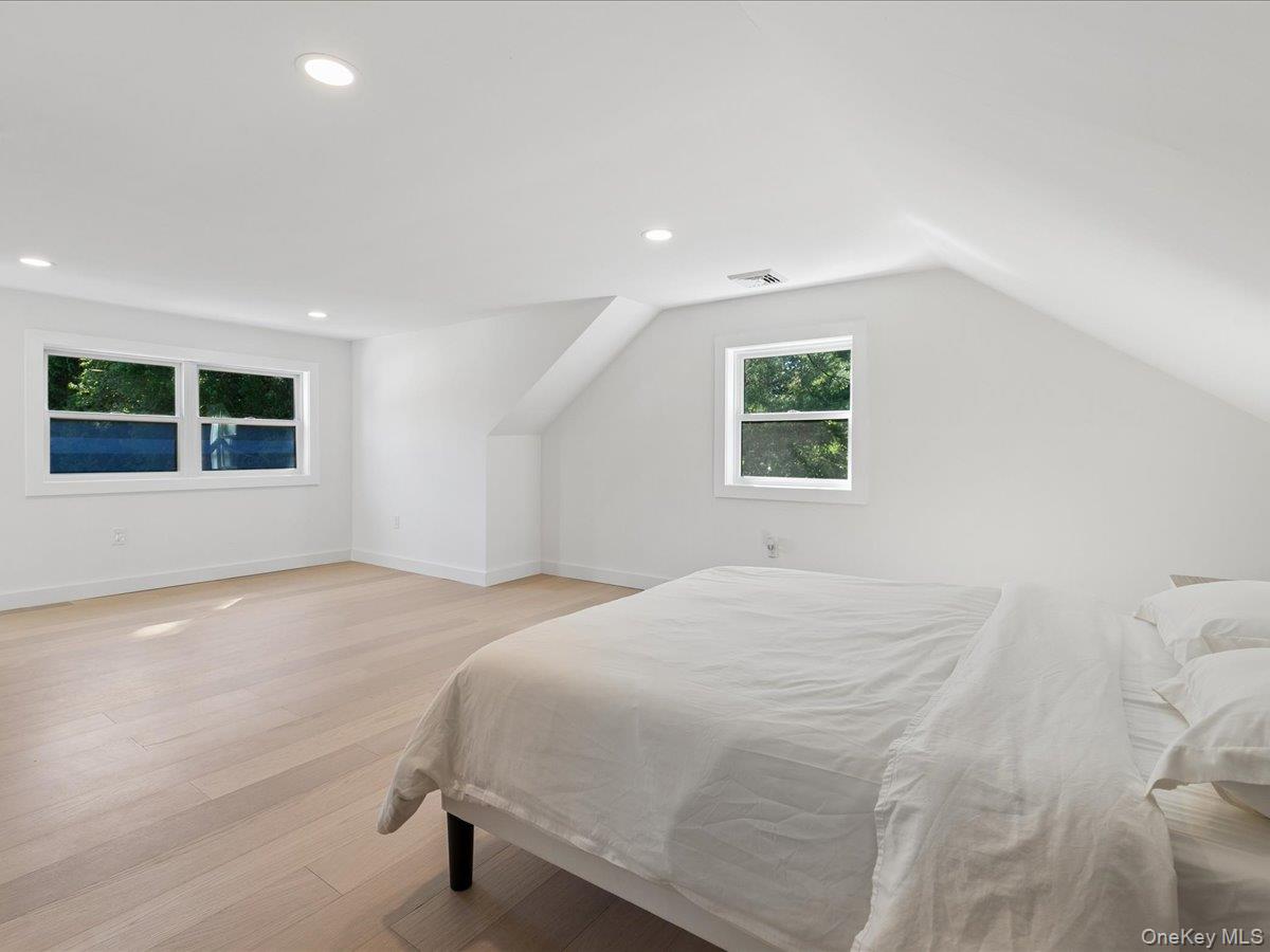 1579 N Sea Road – For Sale photo 29
