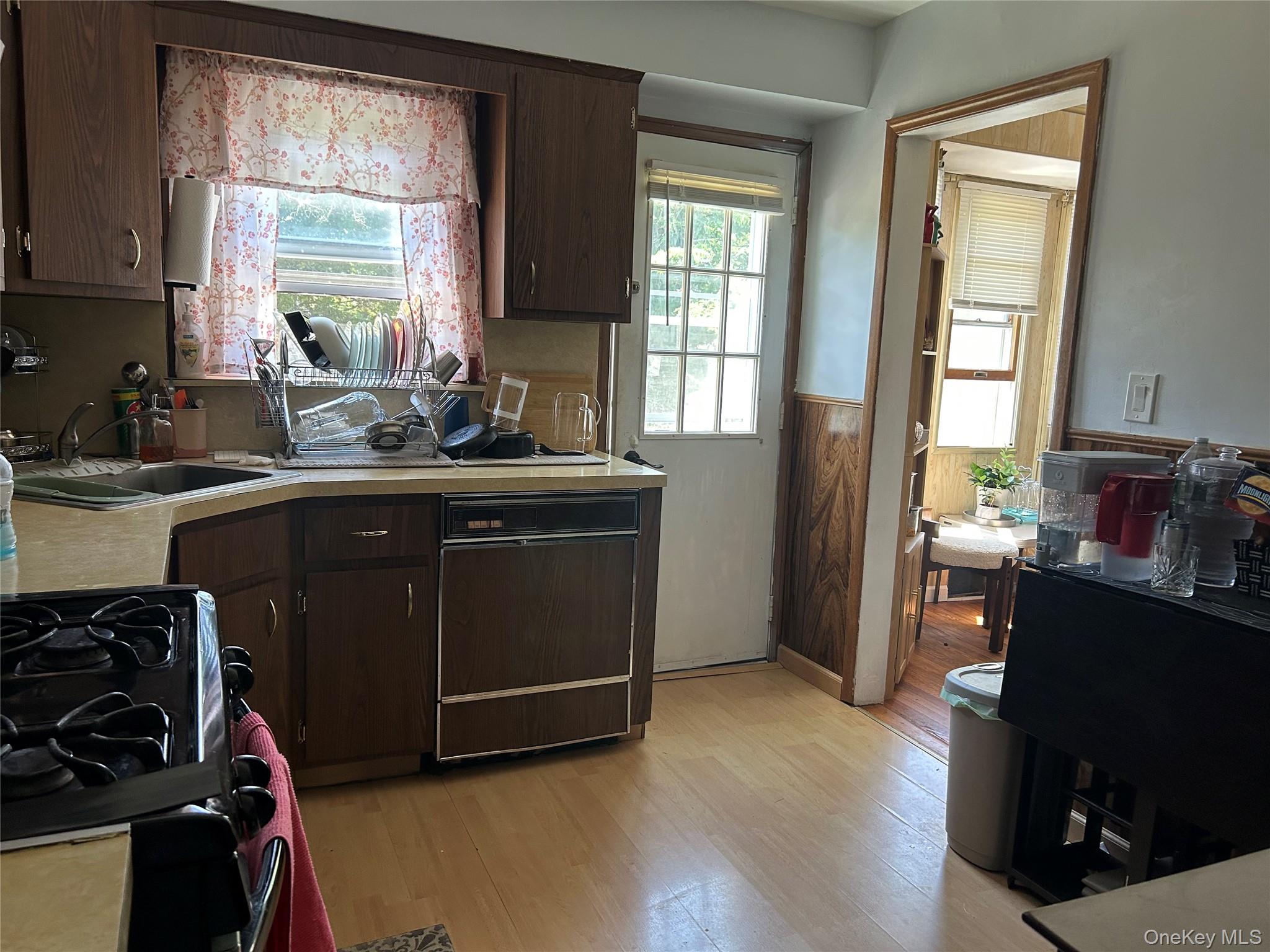 92 Melvin Avenue – For Sale photo 11