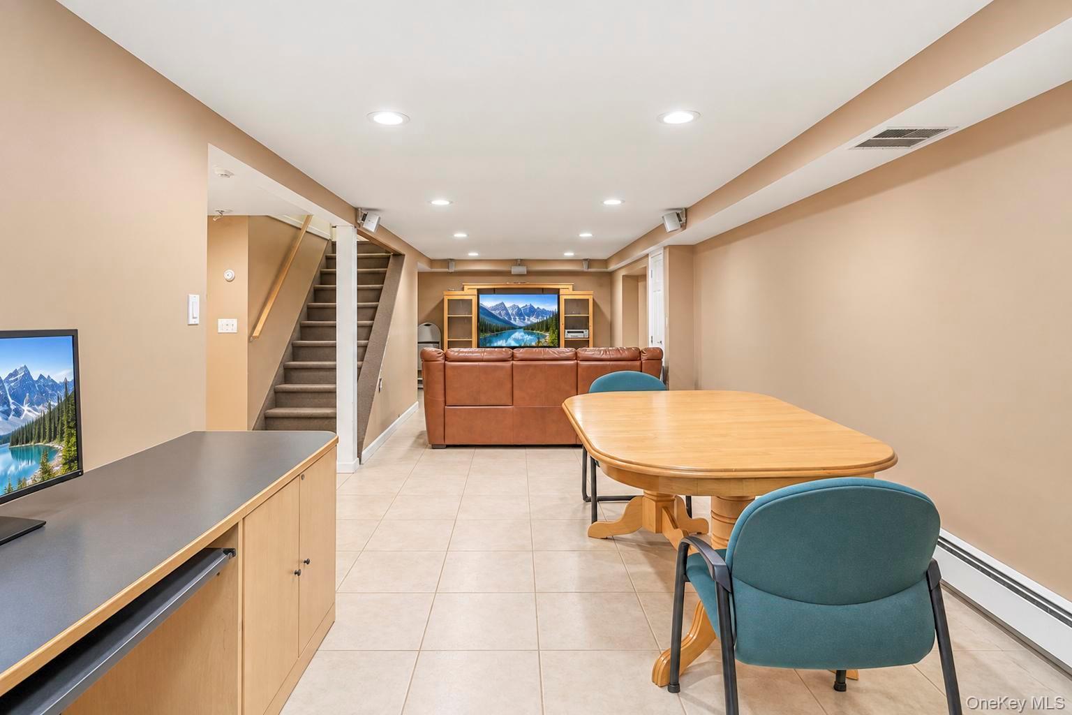 43 North Drive – For Sale photo 31