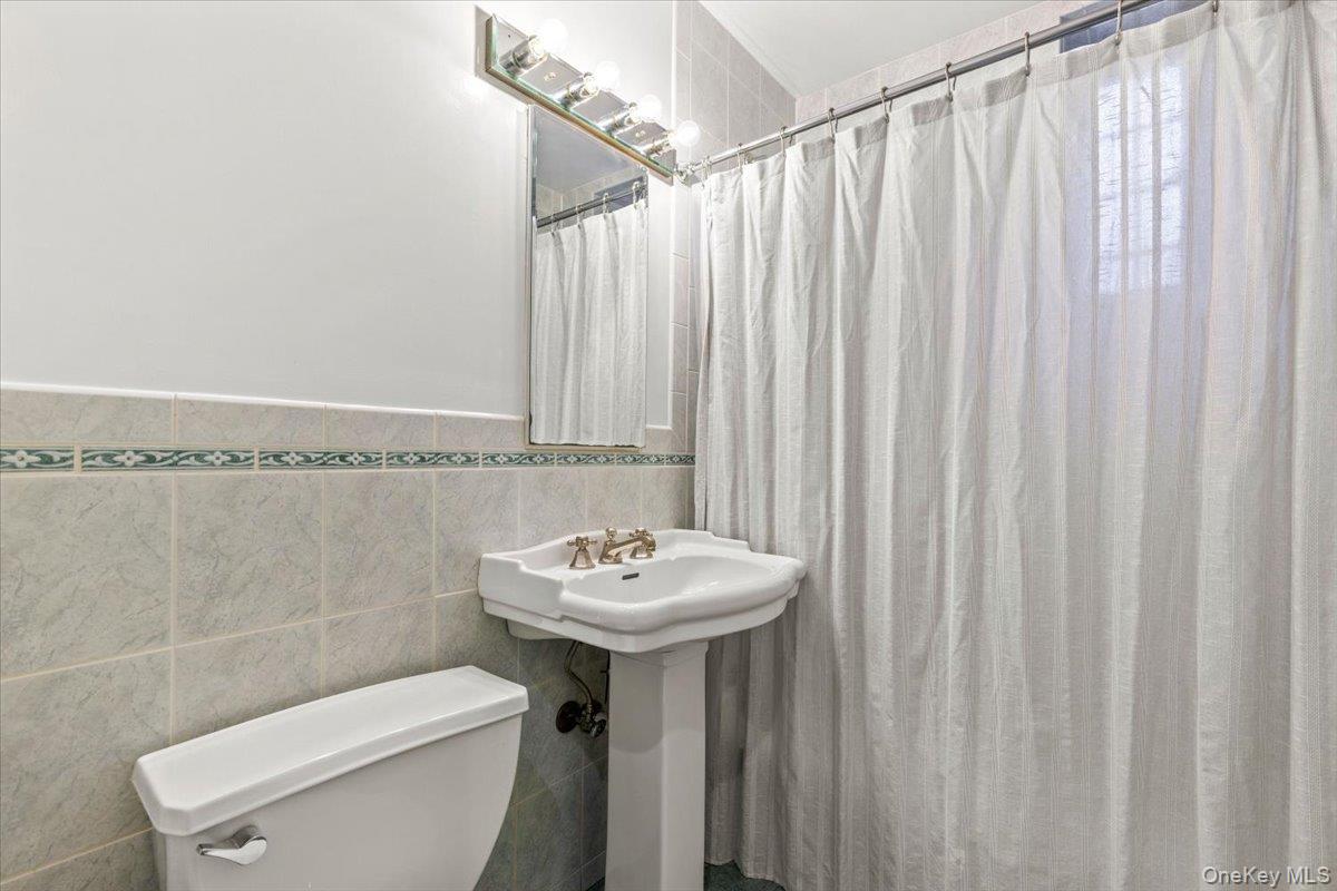 66 Milton Road, Unit A1 photo 12