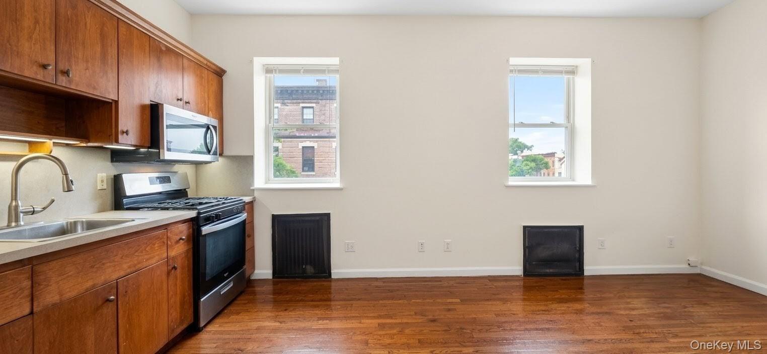 576 Ridgewood Avenue – For Sale photo 7