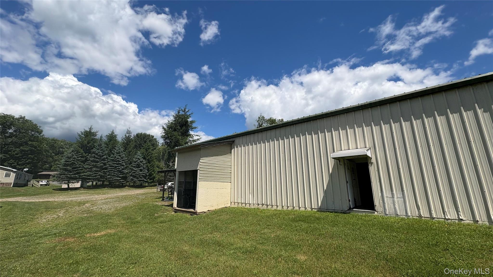 438 Debruce Rd – For Rent photo 2