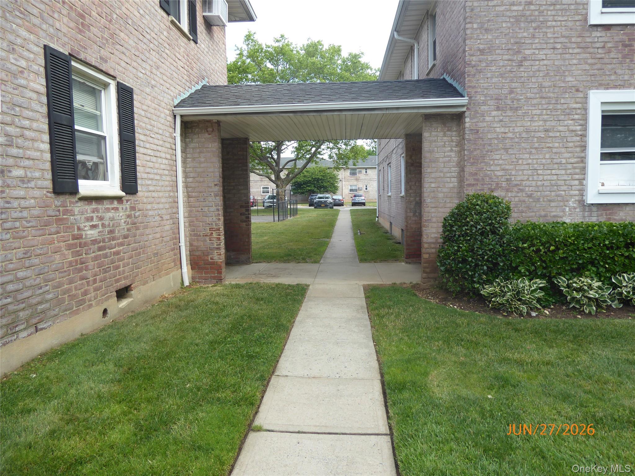 268-37 82nd Avenue, Unit 274A photo 17