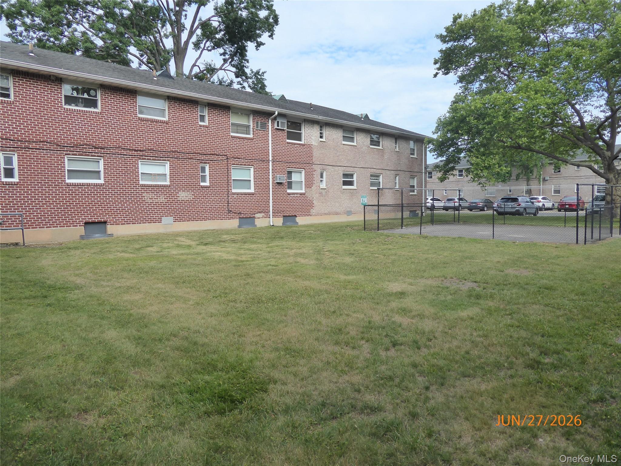 268-37 82nd Avenue, Unit 274A photo 18