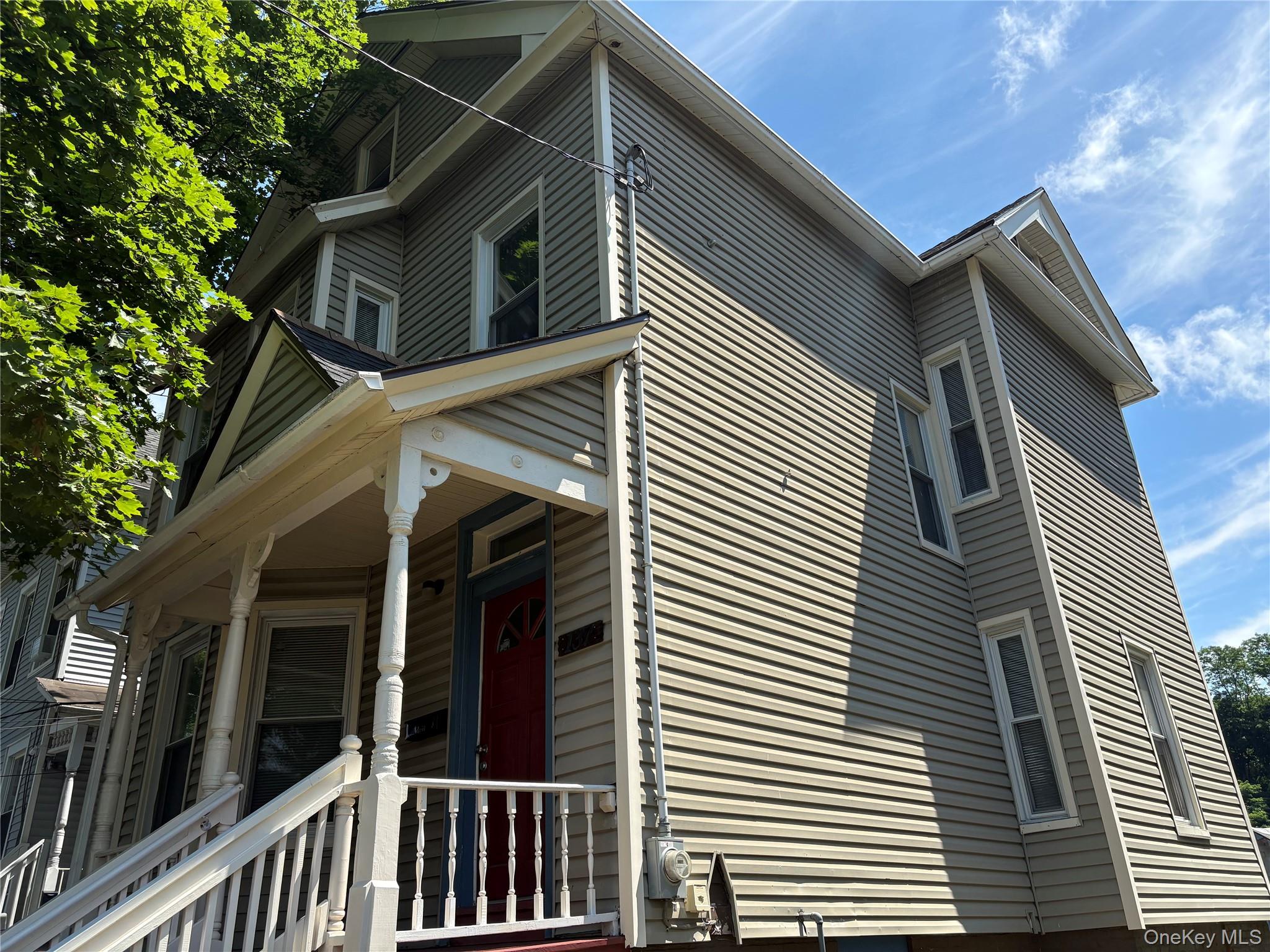 137 N Clinton Street – For Sale photo 3
