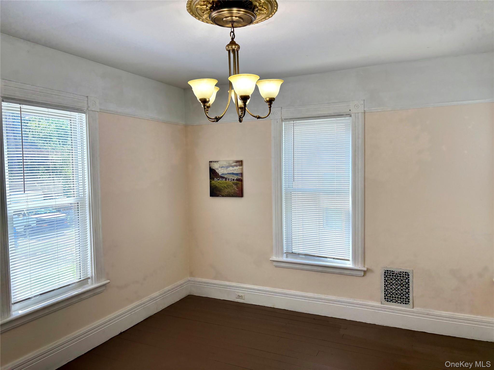 137 N Clinton Street – For Sale photo 11