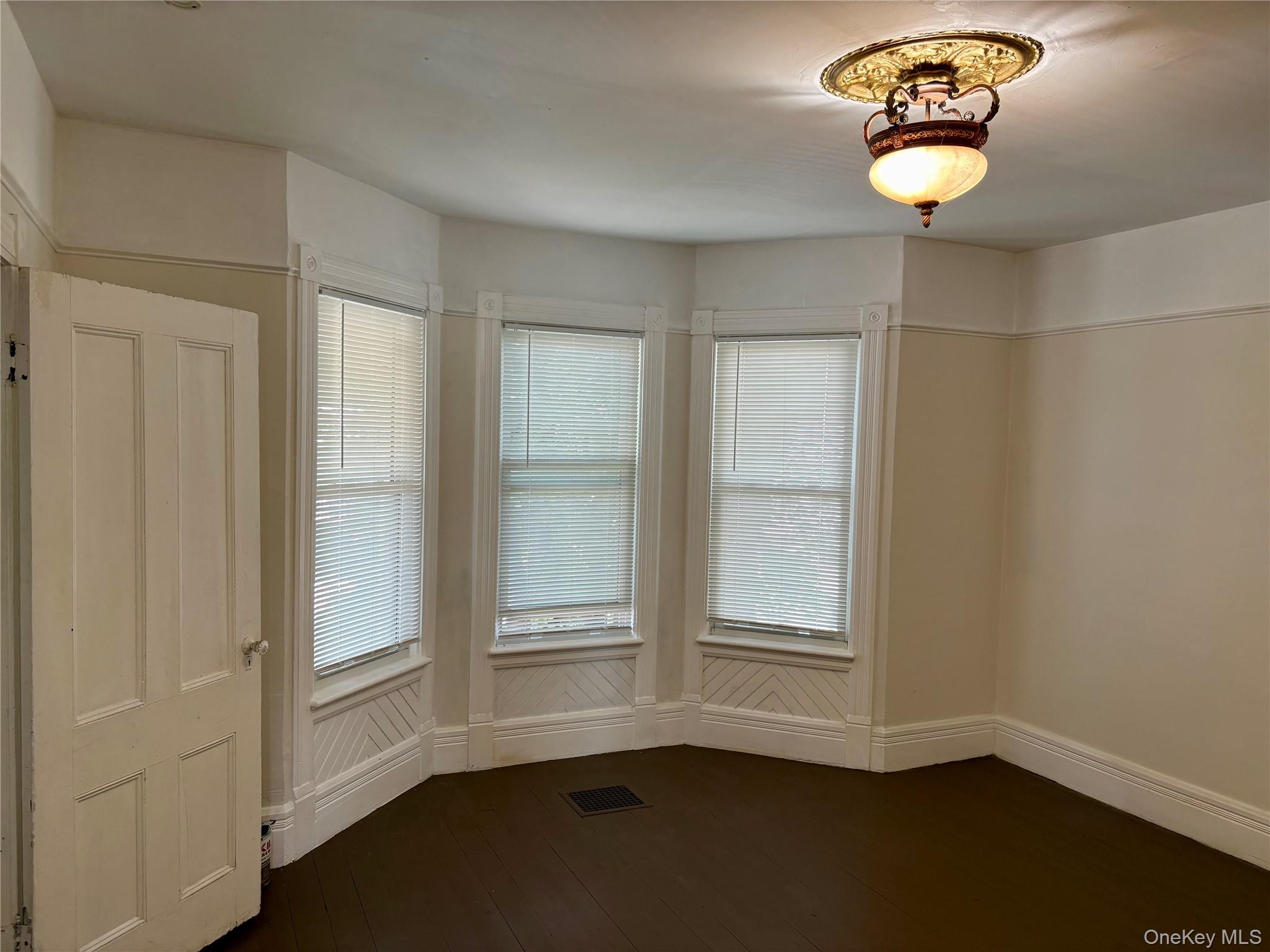 137 N Clinton Street – For Sale photo 13