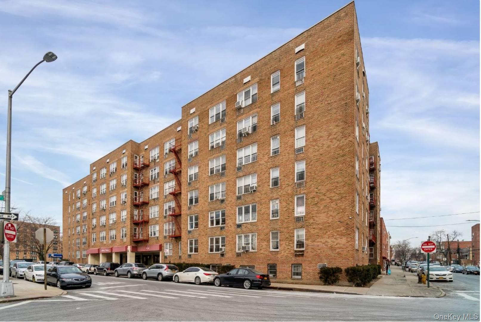 59-21 Calloway Street, Unit 4T