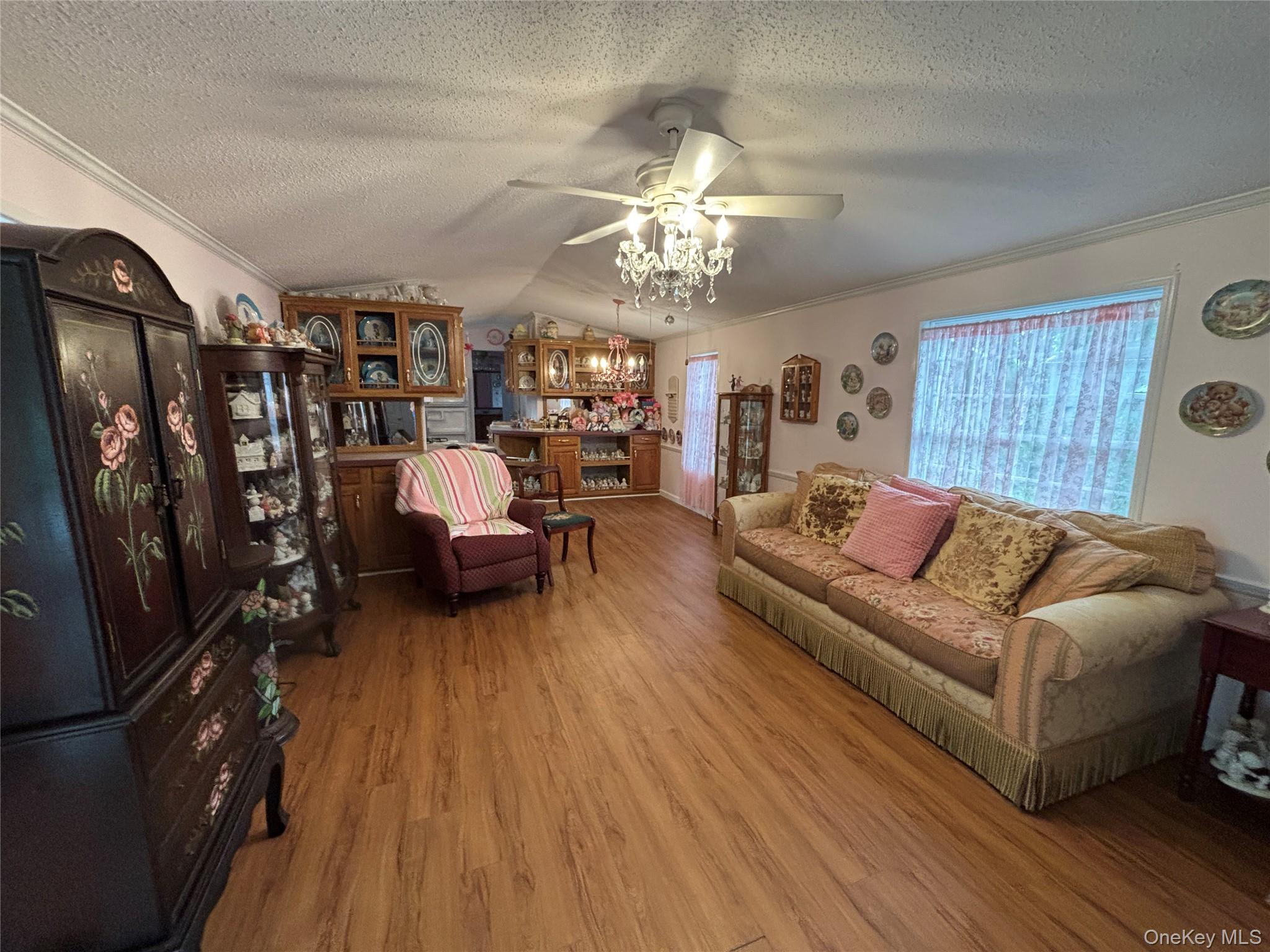 1661 Old Country Road, Unit 125 photo 8