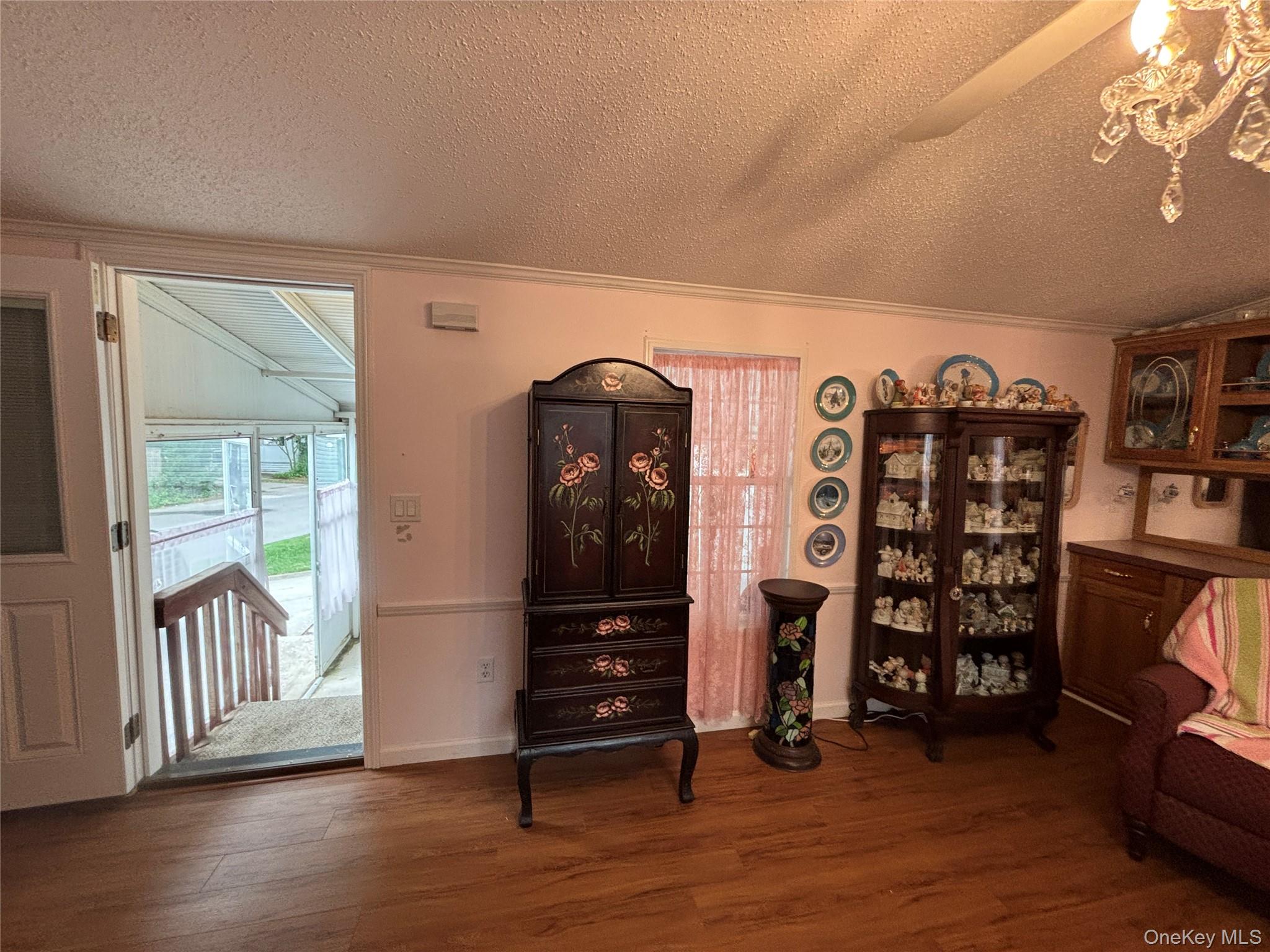 1661 Old Country Road, Unit 125 photo 2