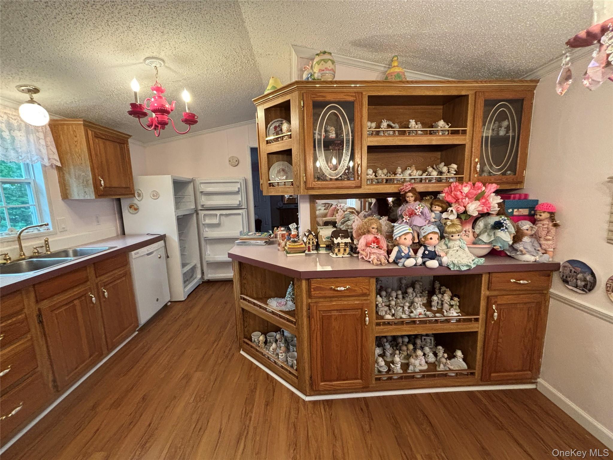 1661 Old Country Road, Unit 125 photo 12