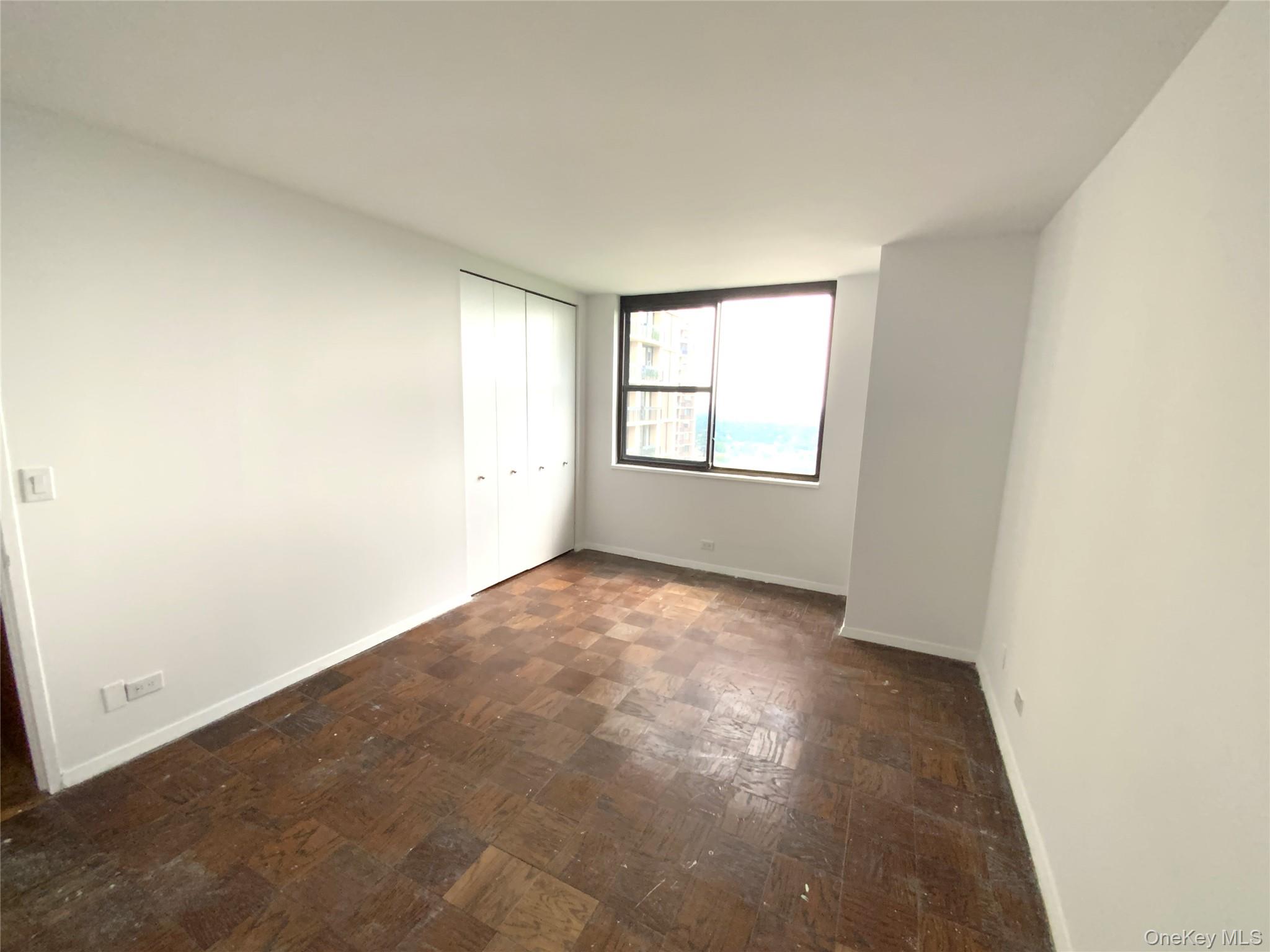26910 Grand Central Parkway, Unit 27Z photo 13