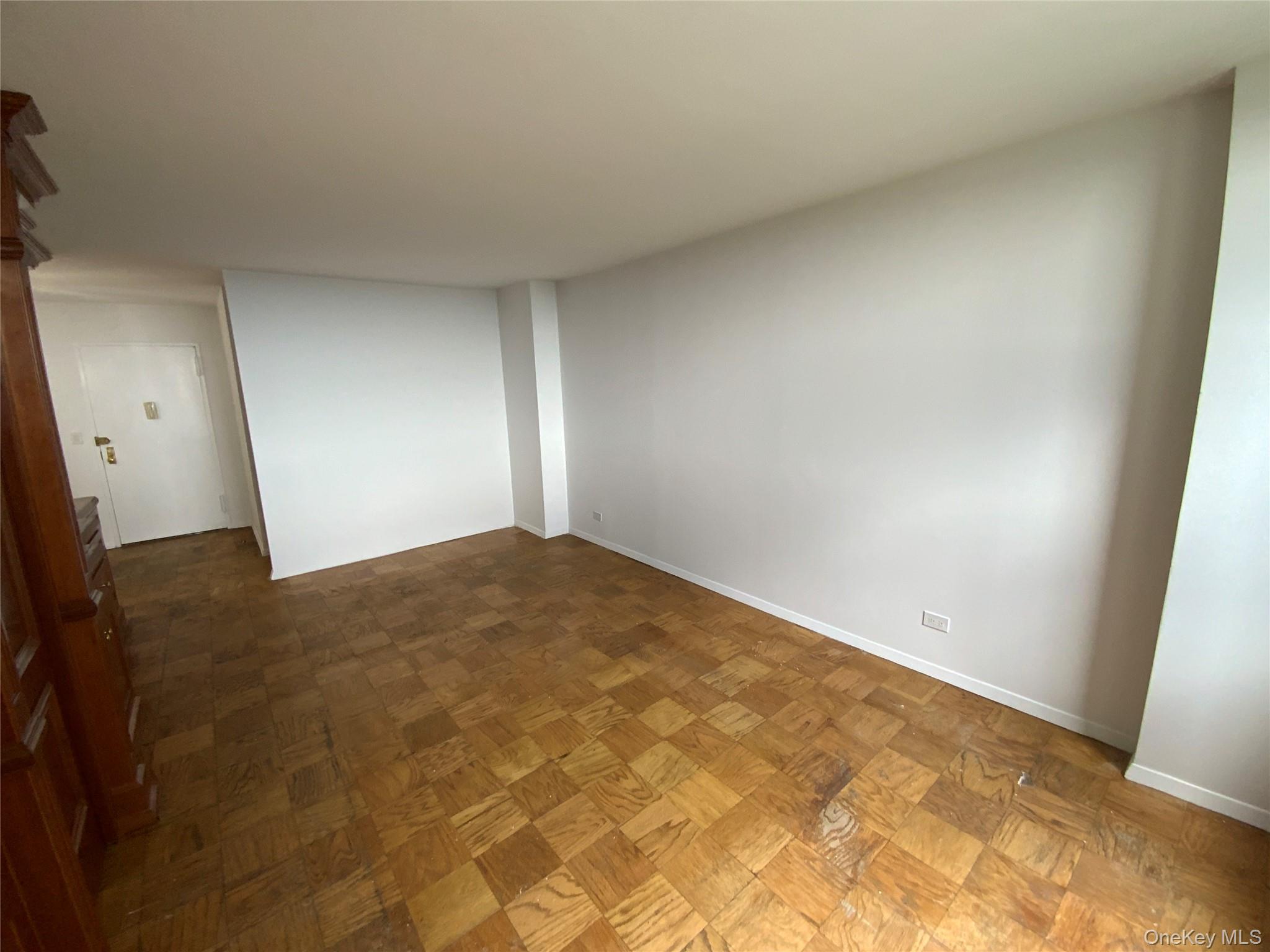 26910 Grand Central Parkway, Unit 27Z photo 3