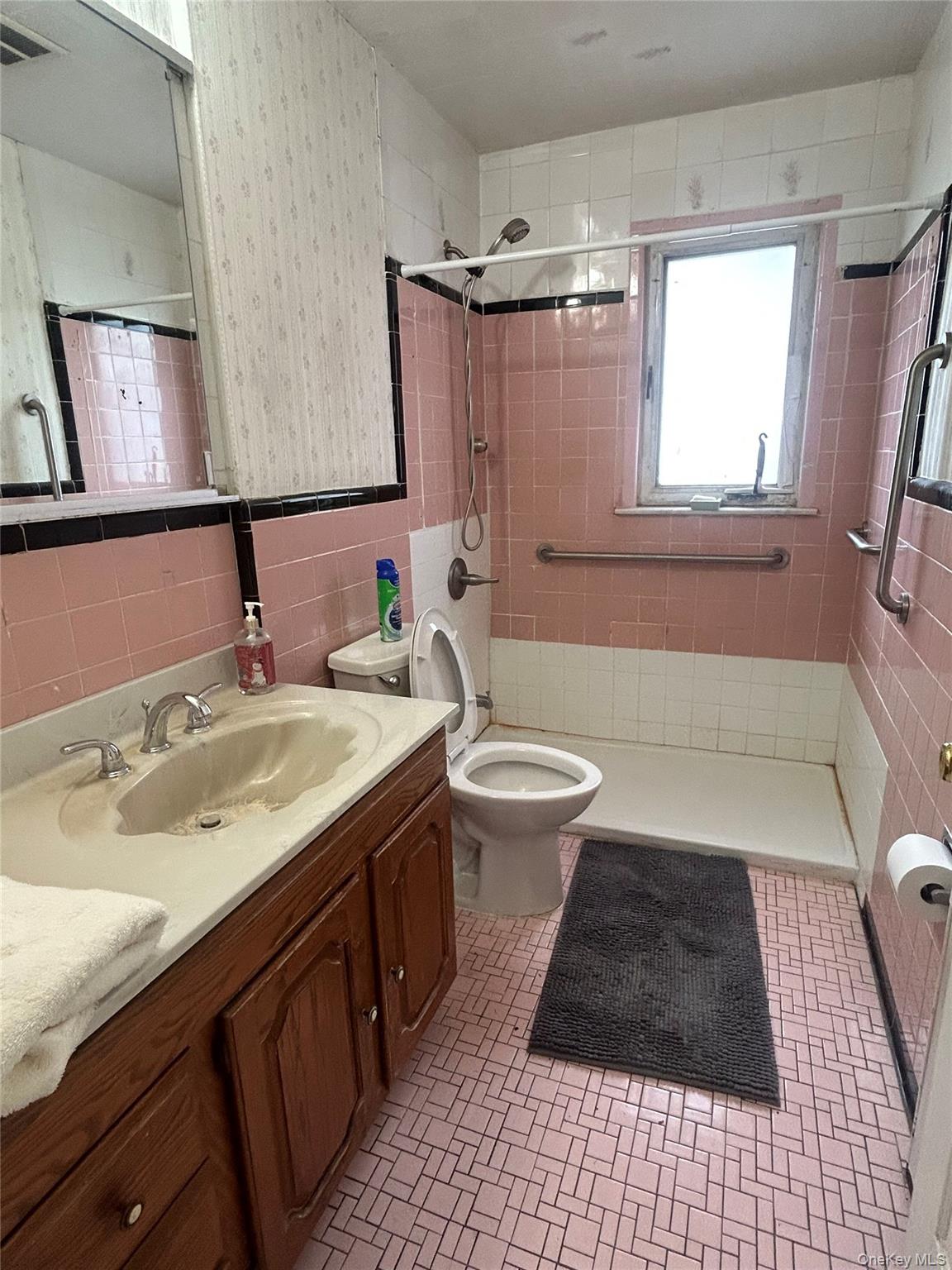 118 Franklin Avenue – For Sale photo 6