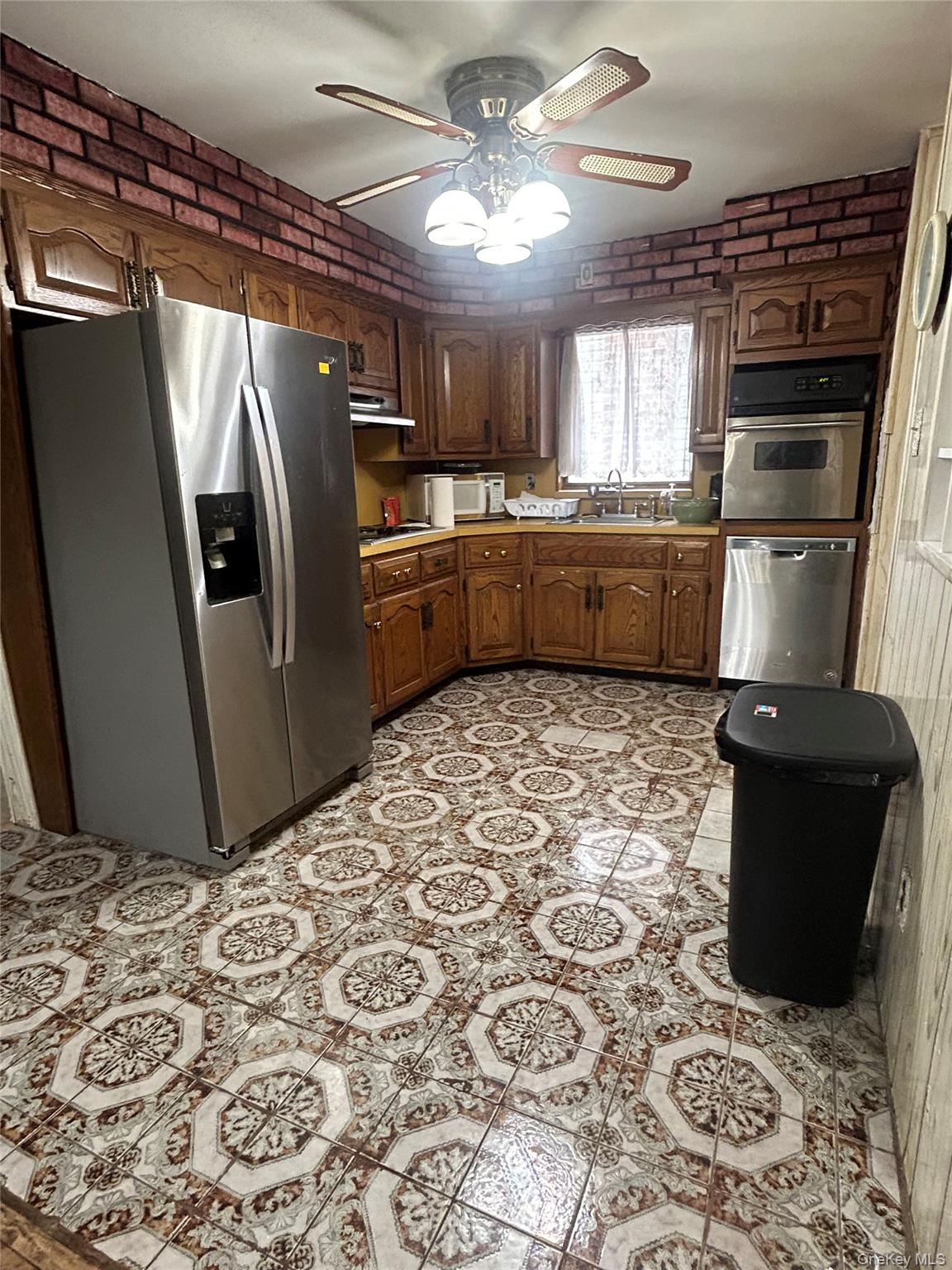 118 Franklin Avenue – For Sale photo 5