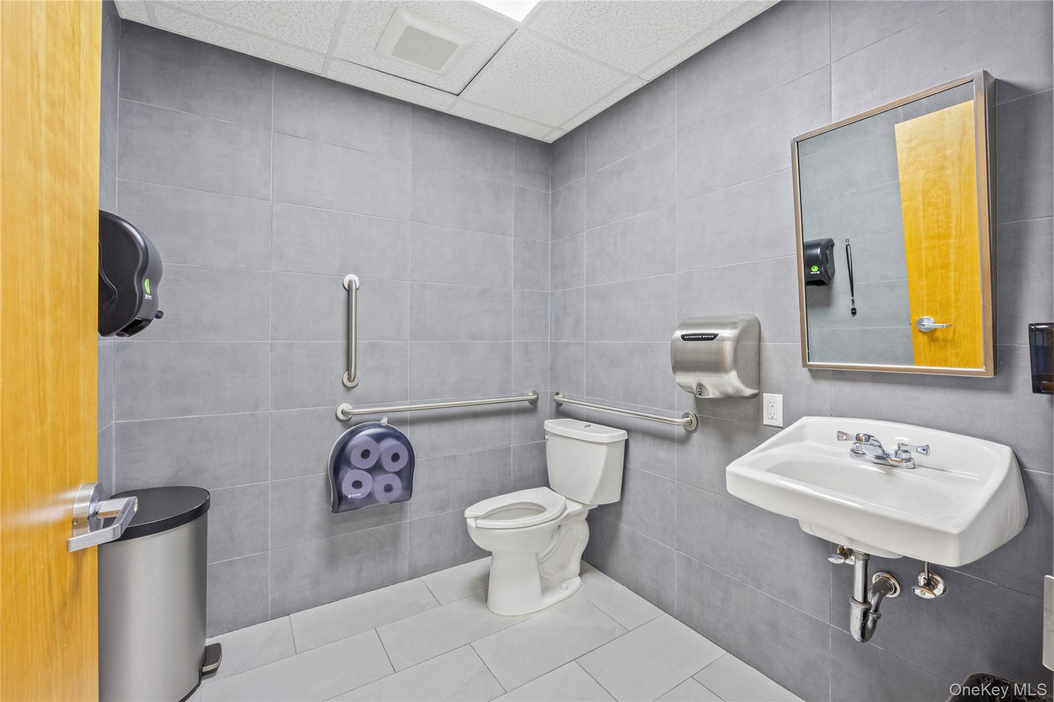 441 Franklin Avenue, Unit 1 photo 11