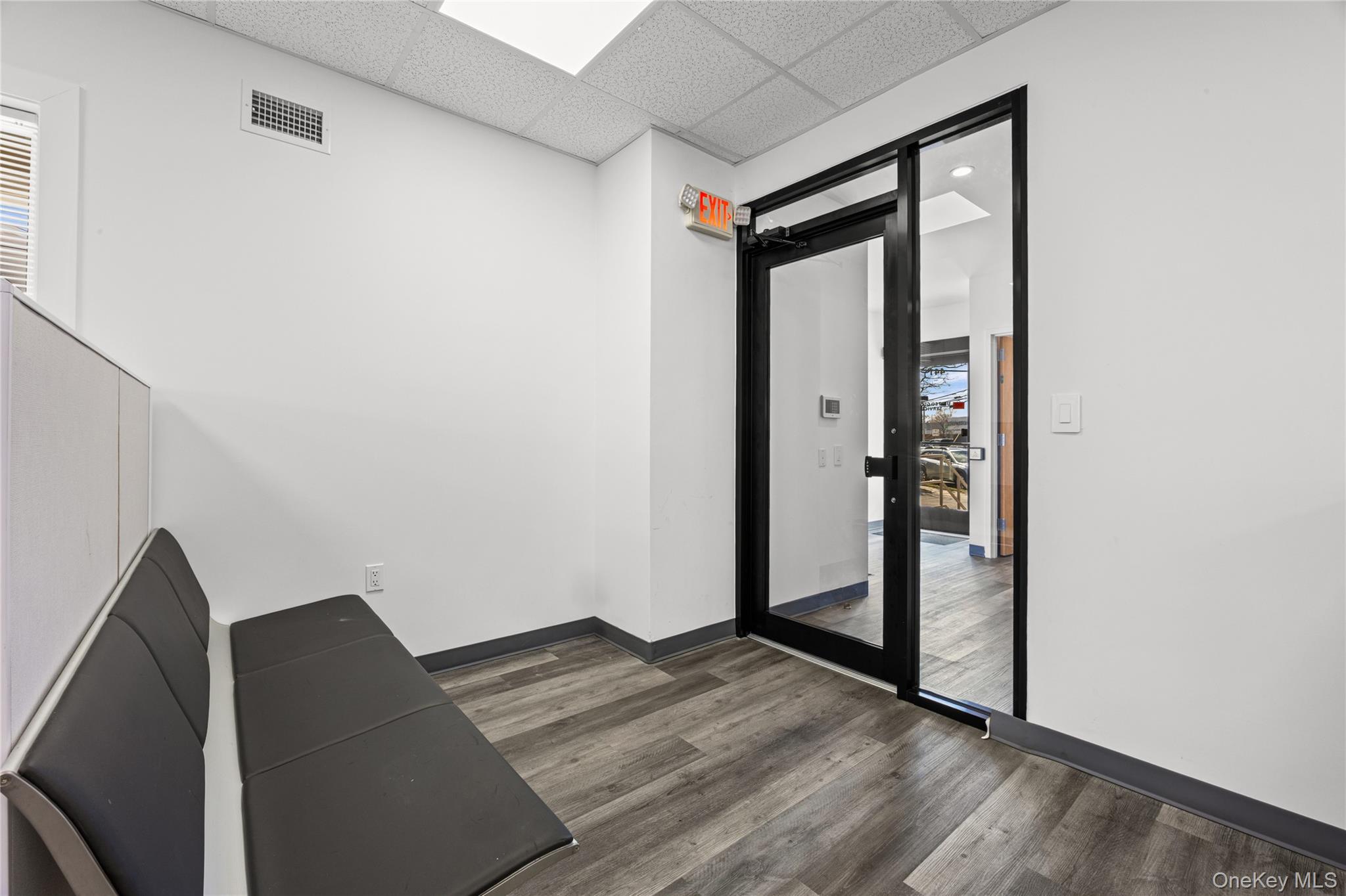 441 Franklin Avenue, Unit 1 photo 4