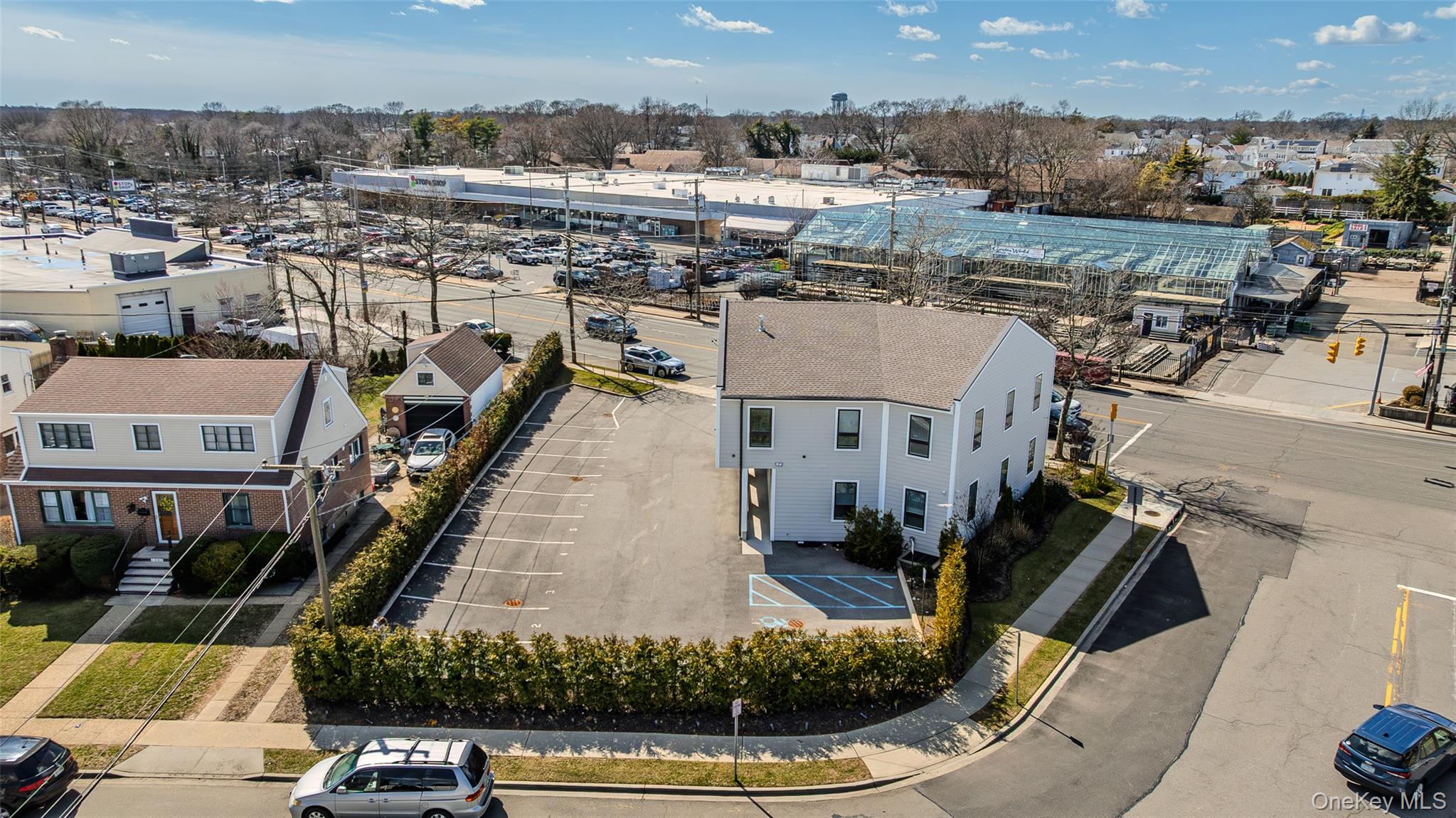 441 Franklin Avenue, Unit 1 photo 2