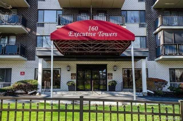 160 Academy Street, Unit 8C