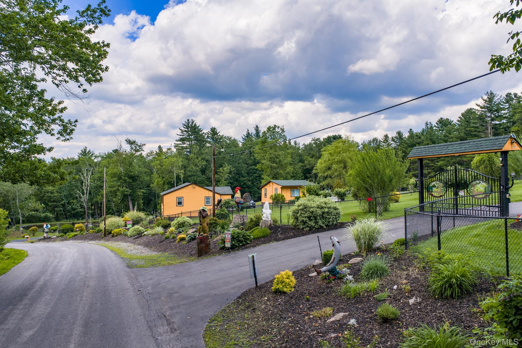 143 S Maplewood Road – For Sale photo 5