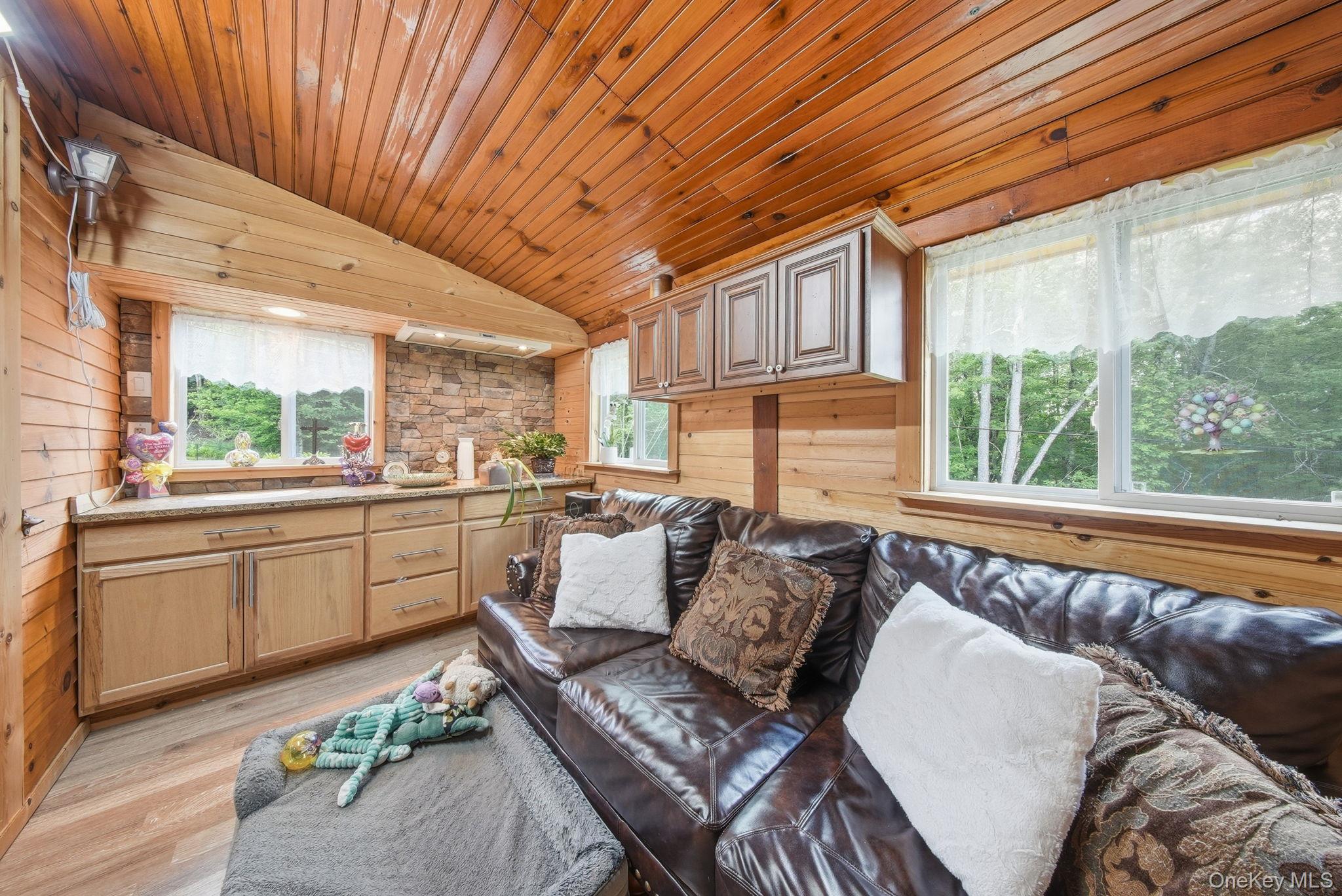 143 S Maplewood Road – For Sale photo 19