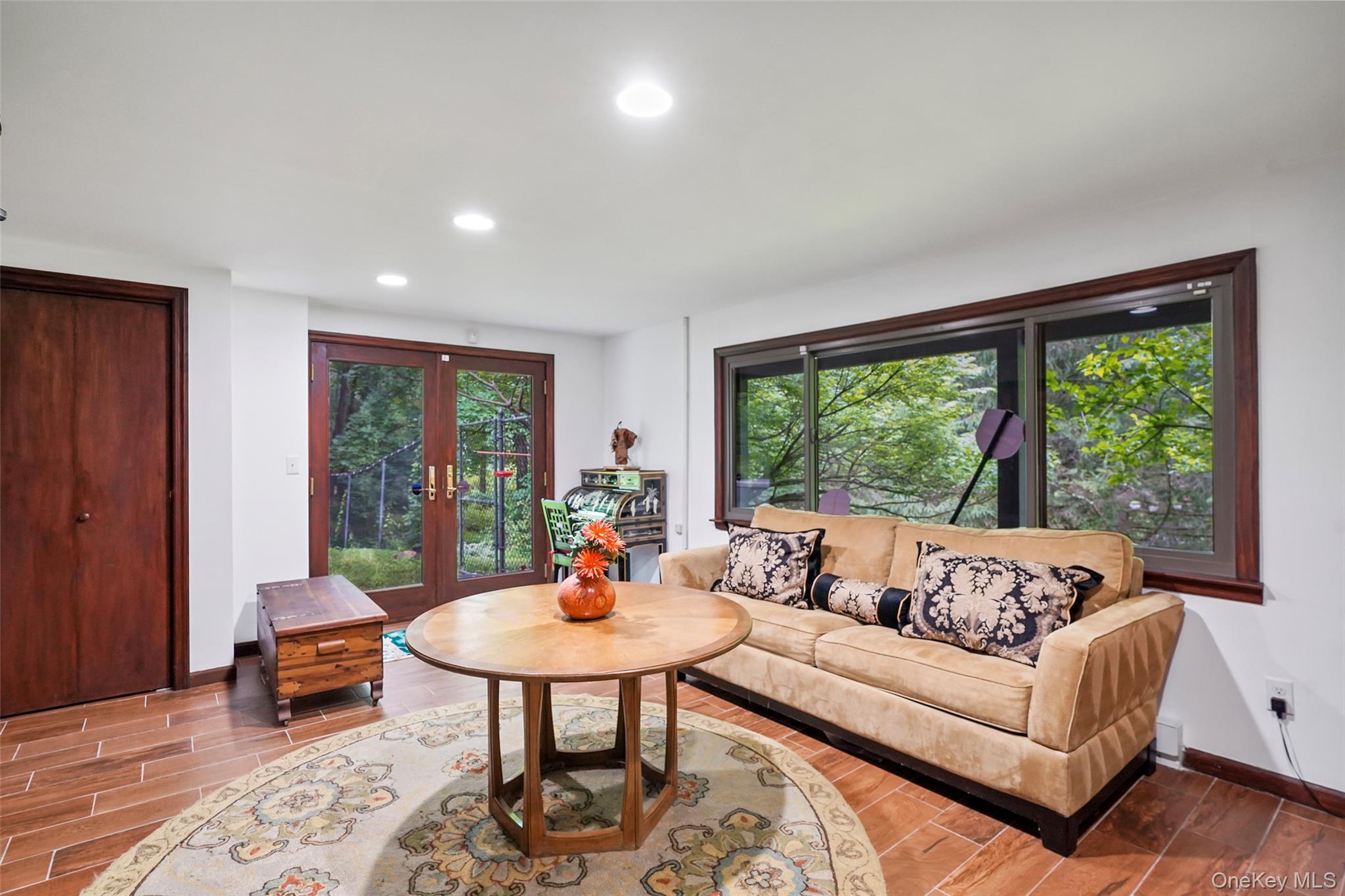 19 Annarock Drive – For Sale photo 4
