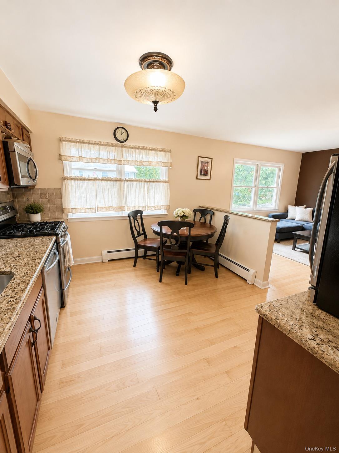 7 Twin Court – For Sale photo 5