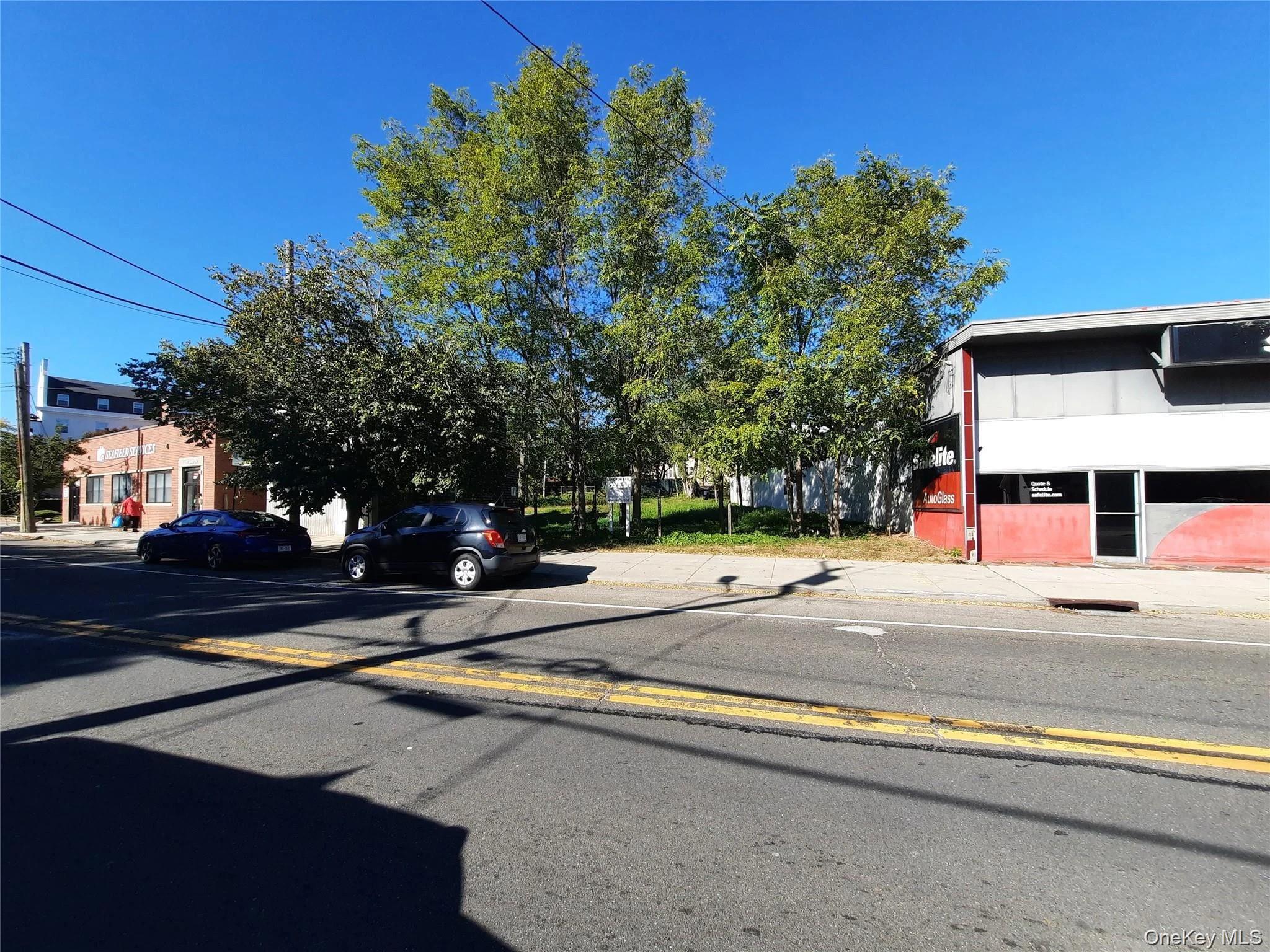 226 W Main Street – For Sale photo 3