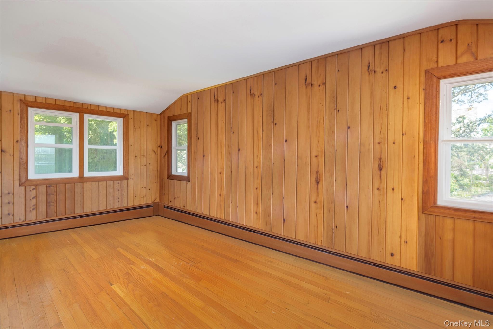 300 Terry Path – For Sale photo 2