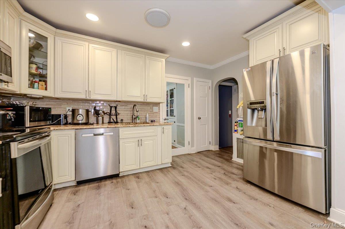 295 Maryland Avenue – For Sale photo 9