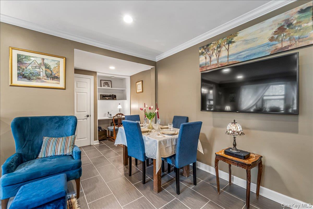 604 Tompkins Avenue, Unit A2 photo 7