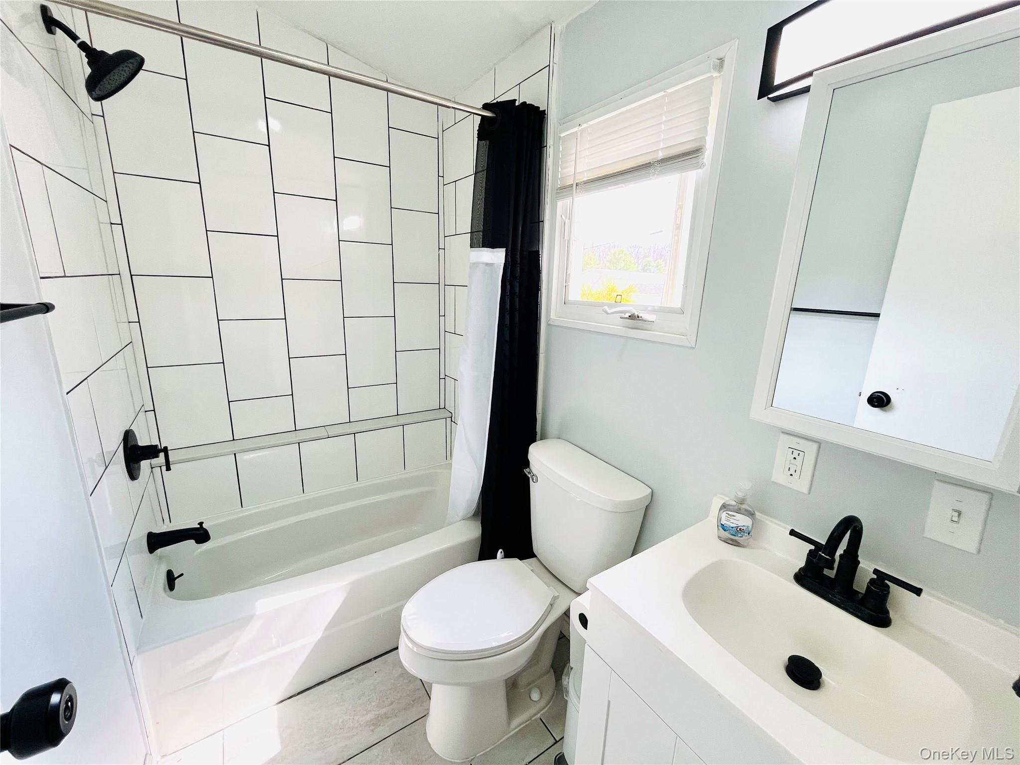 723 Beekman Road, Unit 42 photo 14