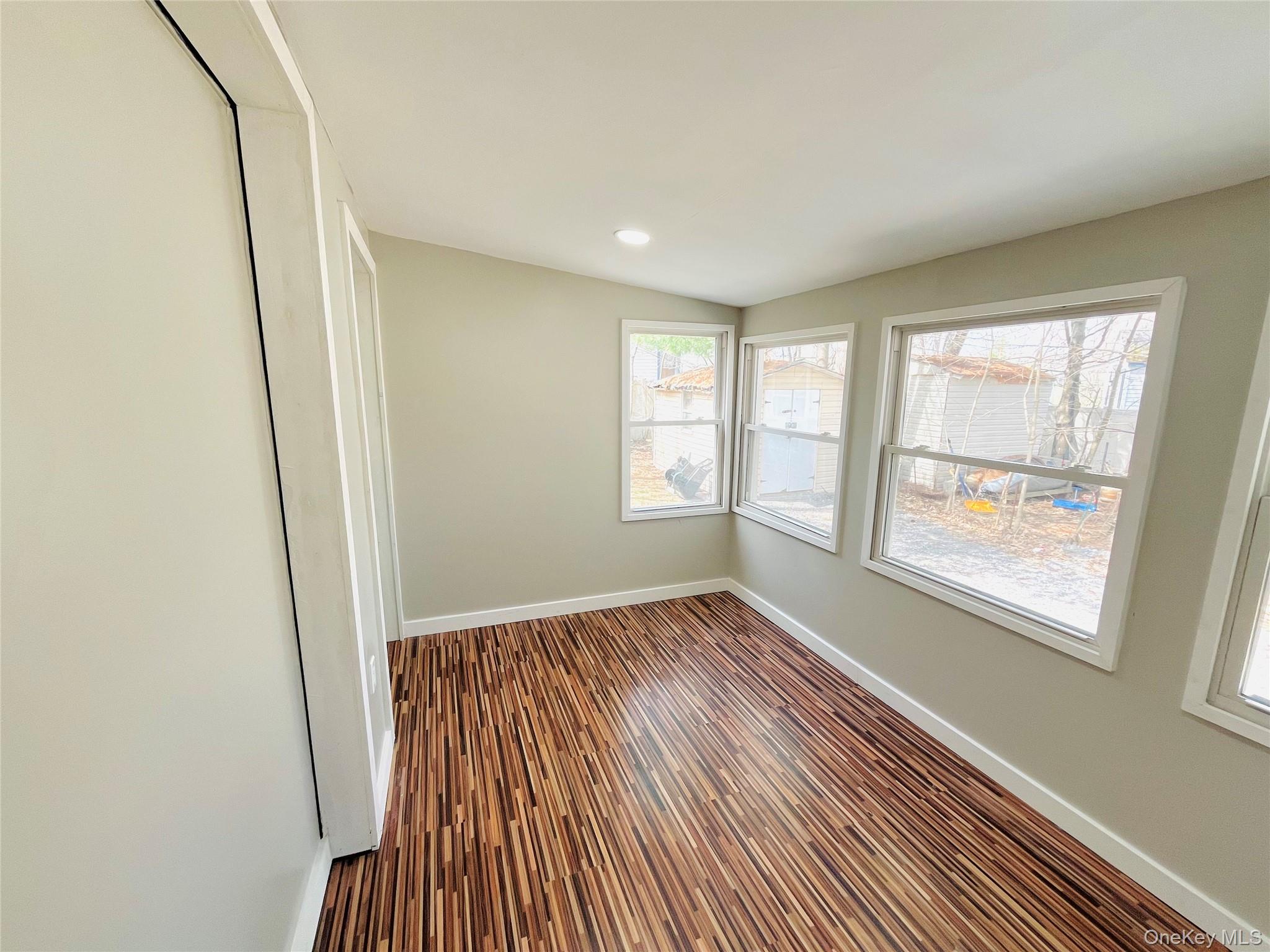 723 Beekman Road, Unit 42 photo 15