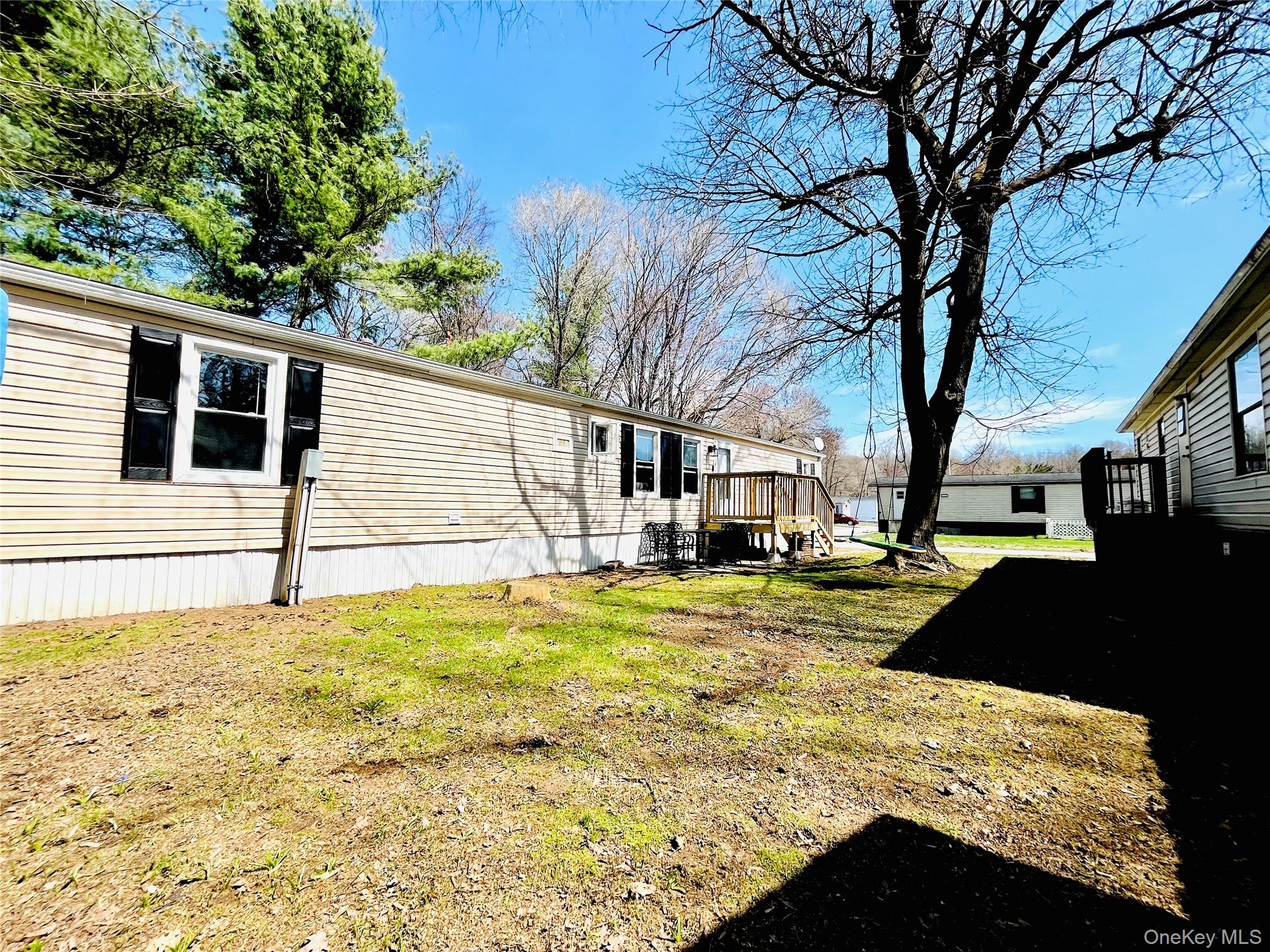 723 Beekman Road, Unit 42 photo 3