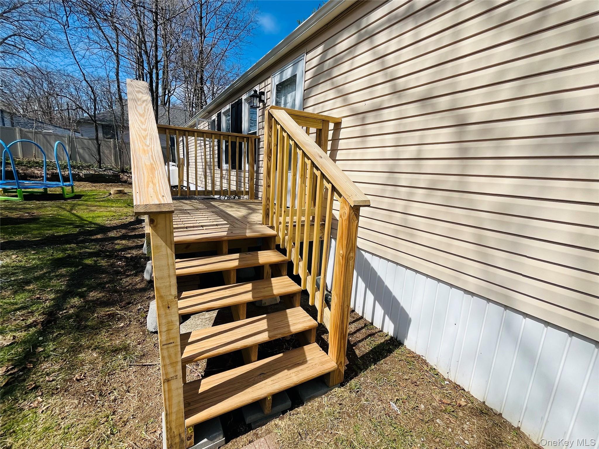 723 Beekman Road, Unit 42 photo 4