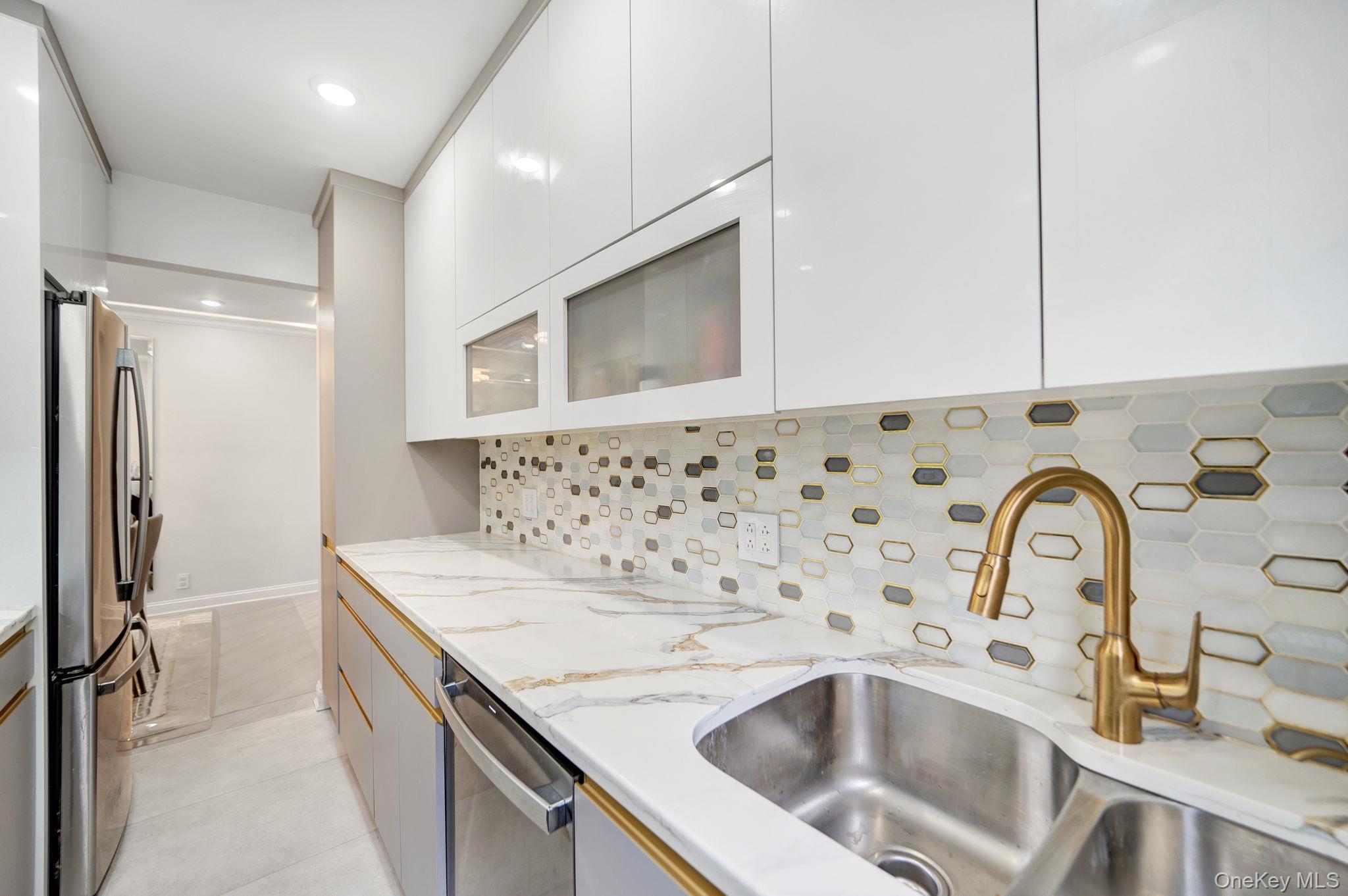 98-25 64th Road, Unit 2B photo 14