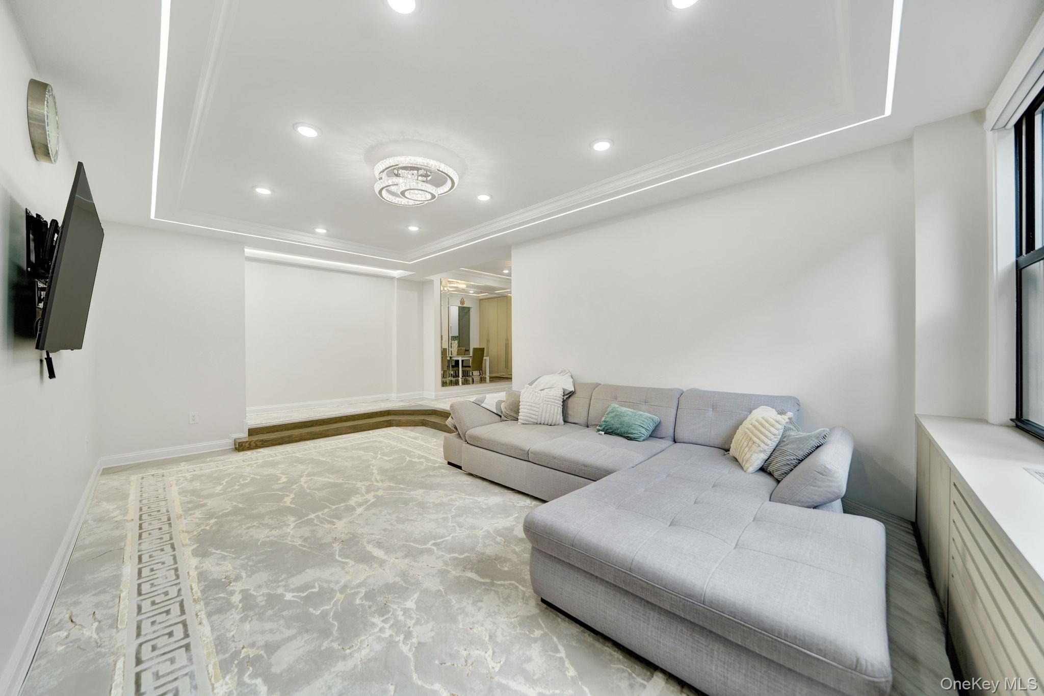 98-25 64th Road, Unit 2B photo 5