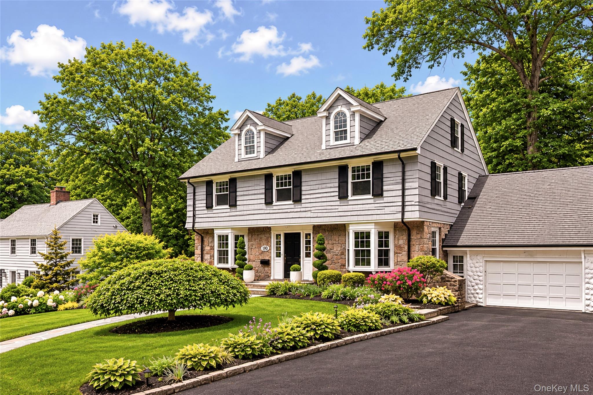 190 Douglas Place – For Sale photo 2