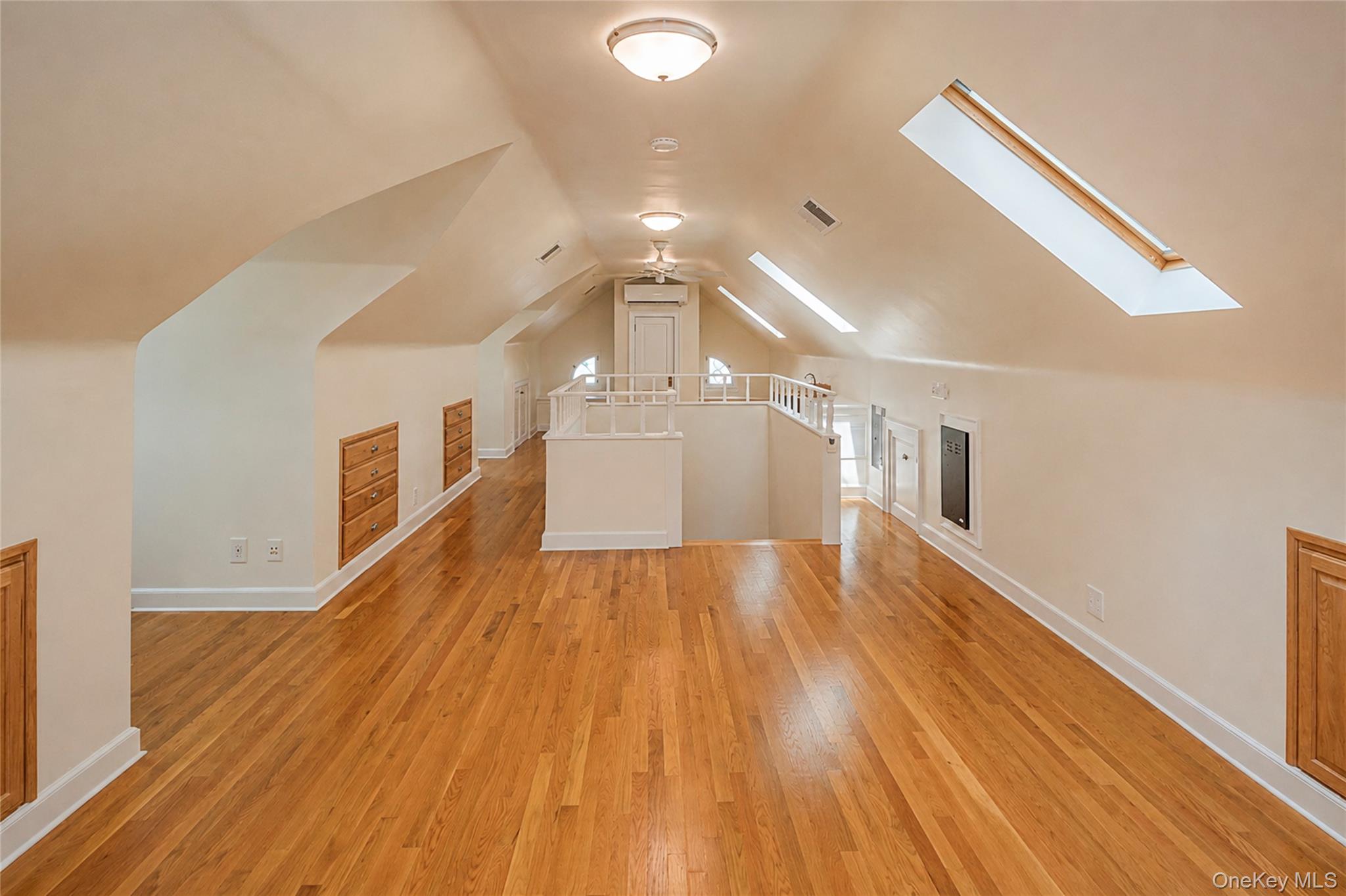 190 Douglas Place – For Sale photo 32