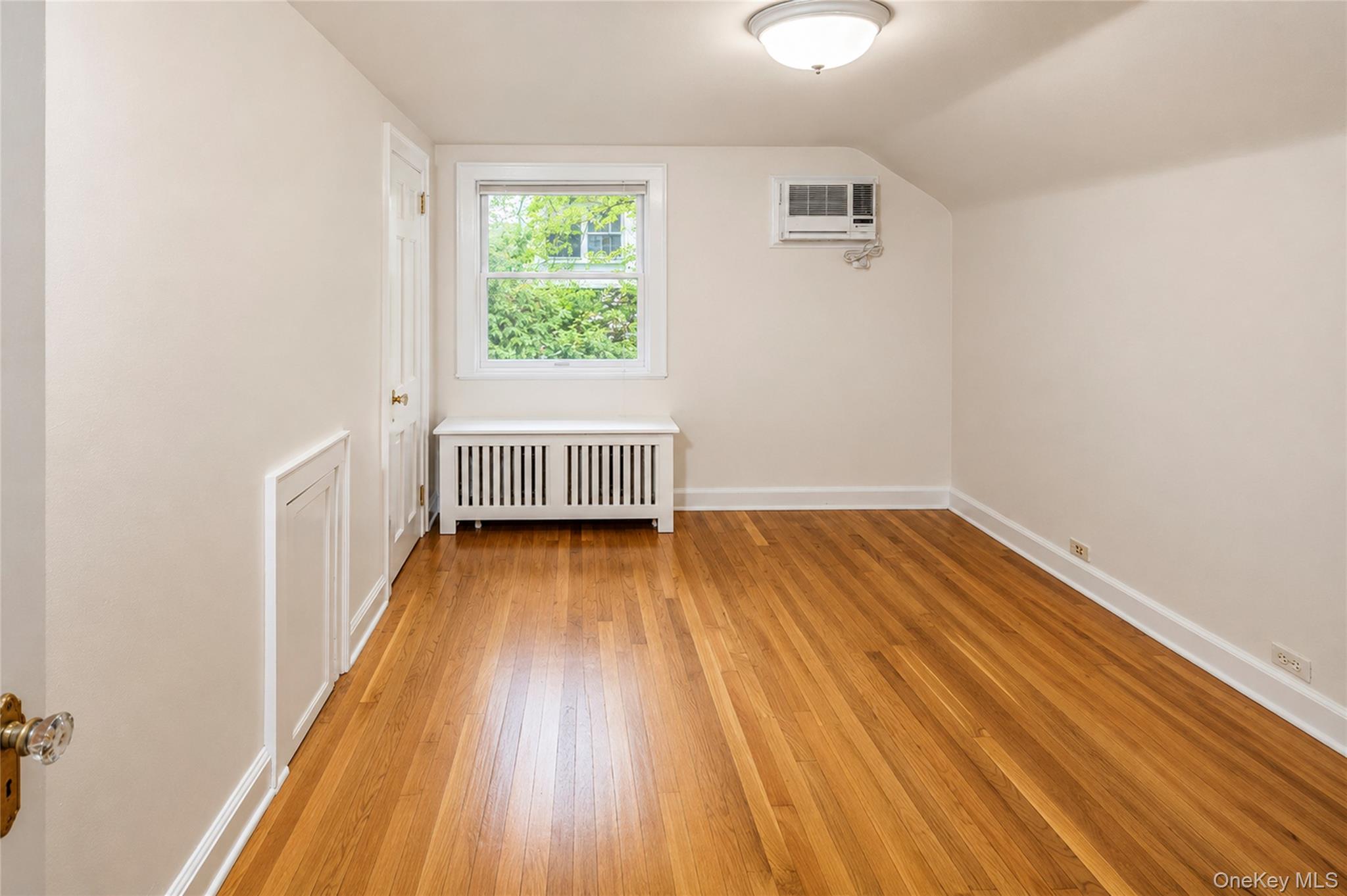 190 Douglas Place – For Sale photo 30