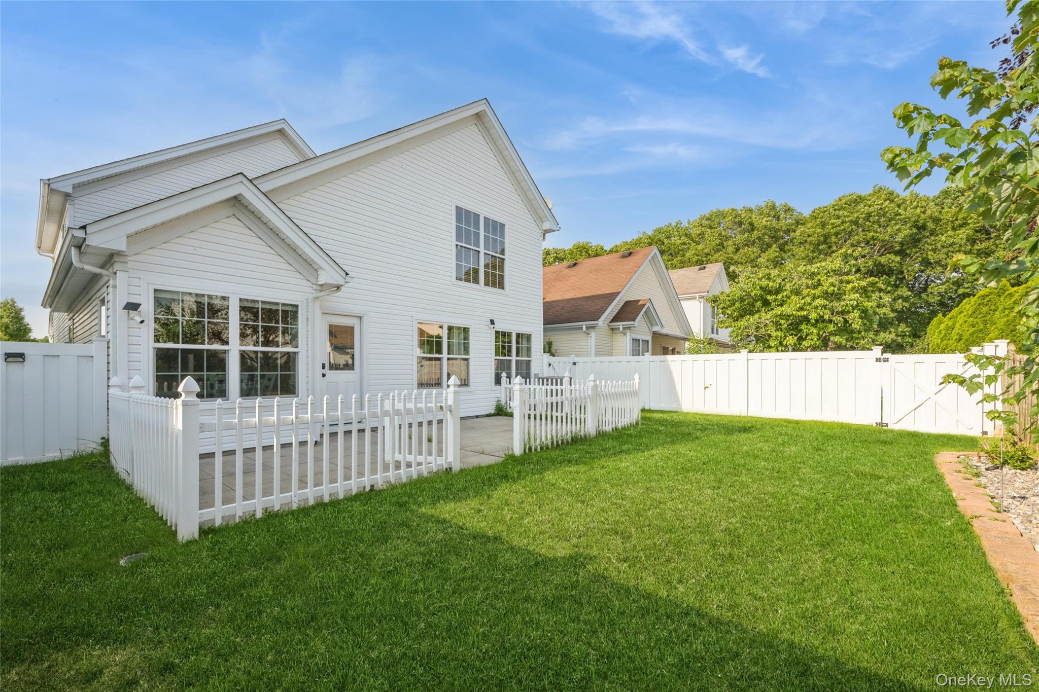 8 Jennifer Lane – For Sale photo 35