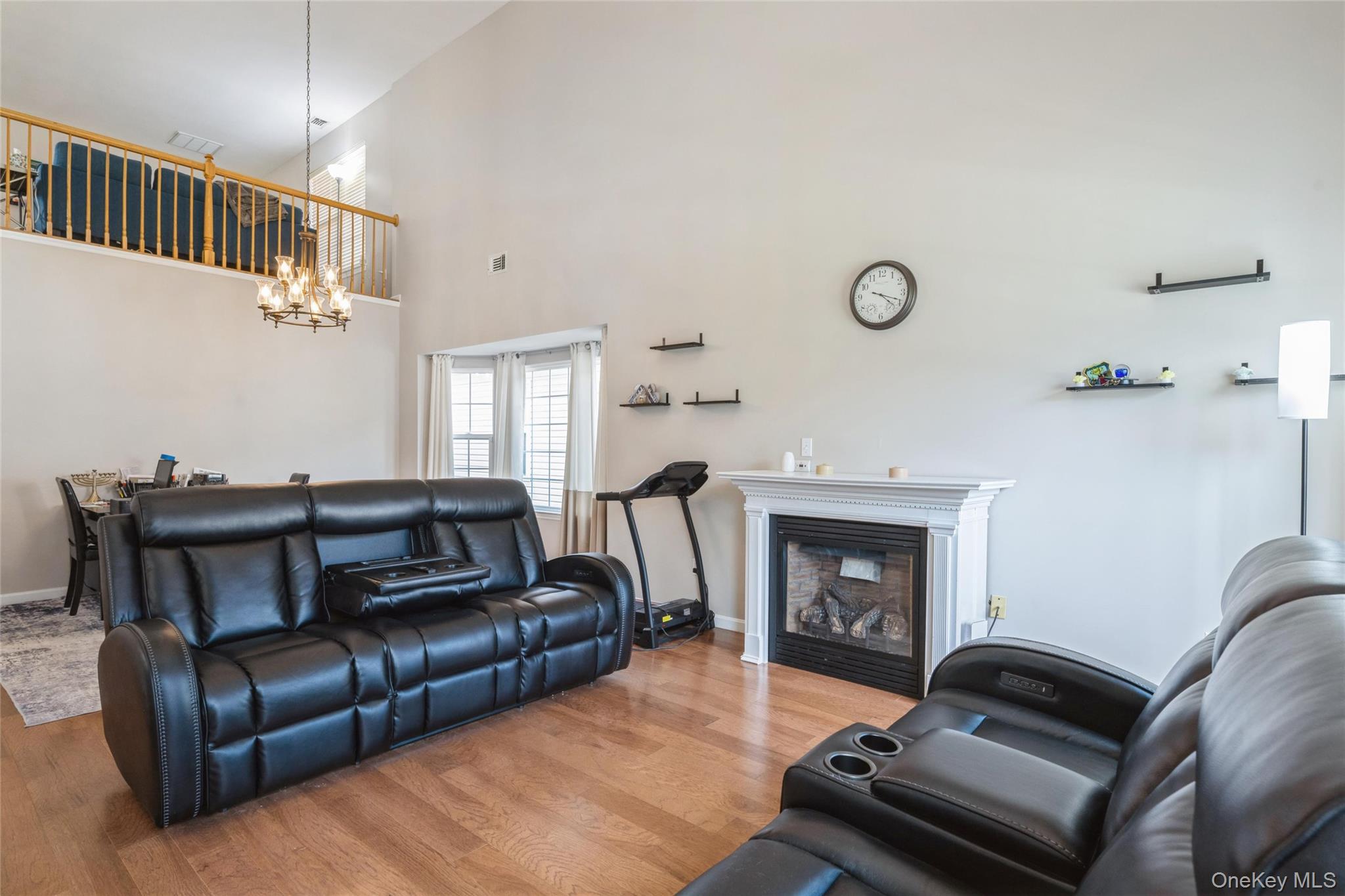 8 Jennifer Lane – For Sale photo 15