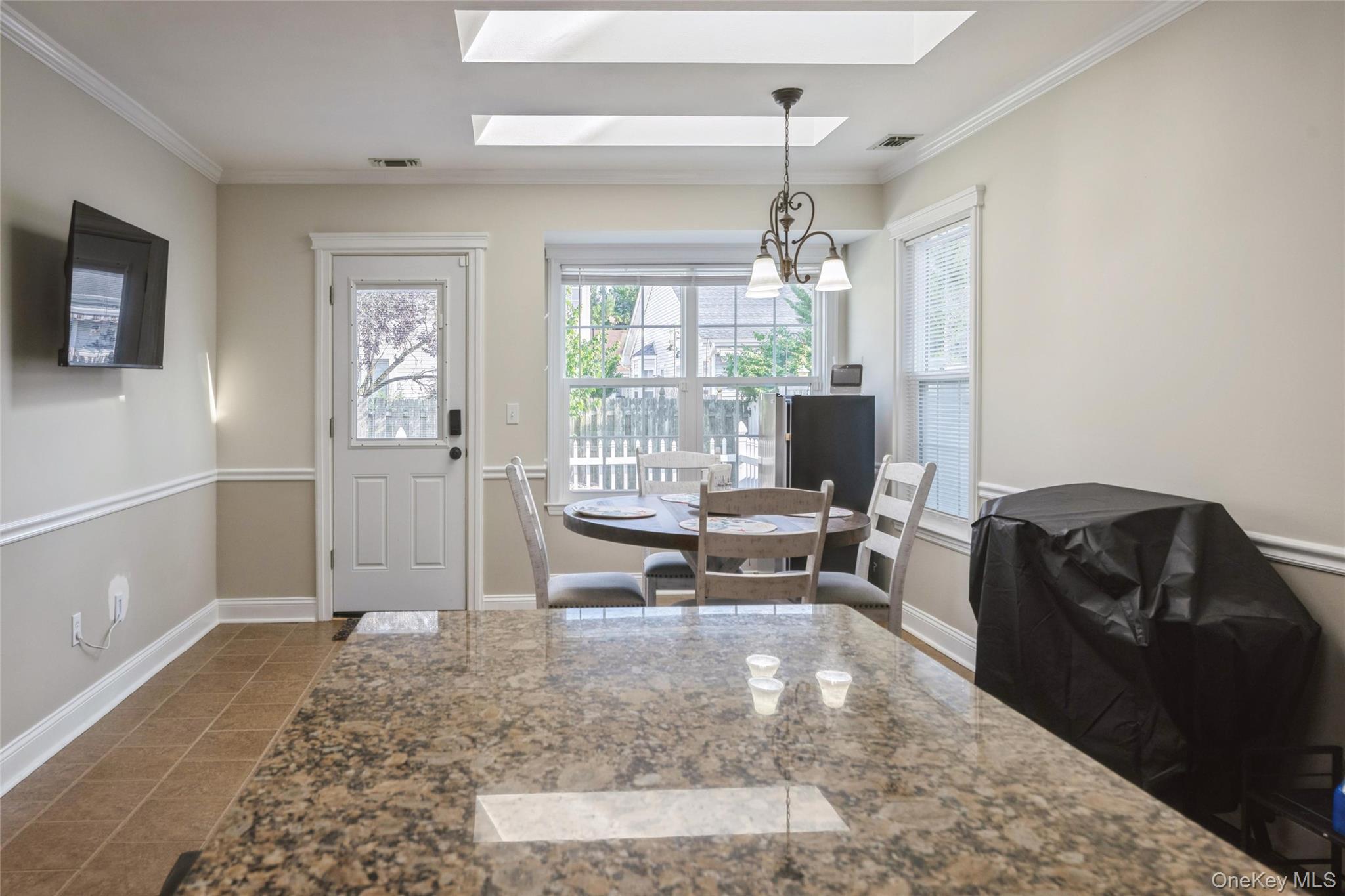 8 Jennifer Lane – For Sale photo 22