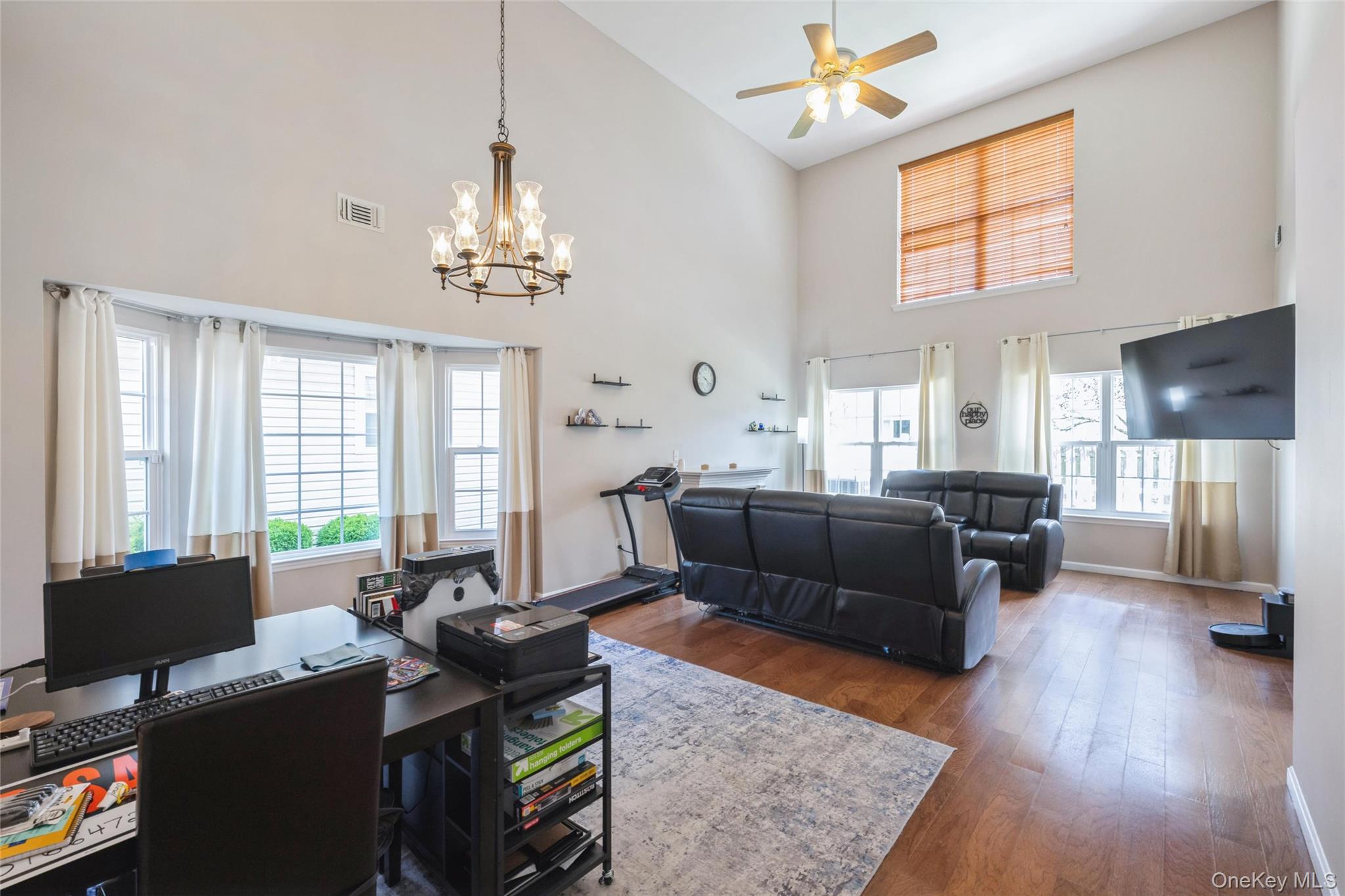 8 Jennifer Lane – For Sale photo 16